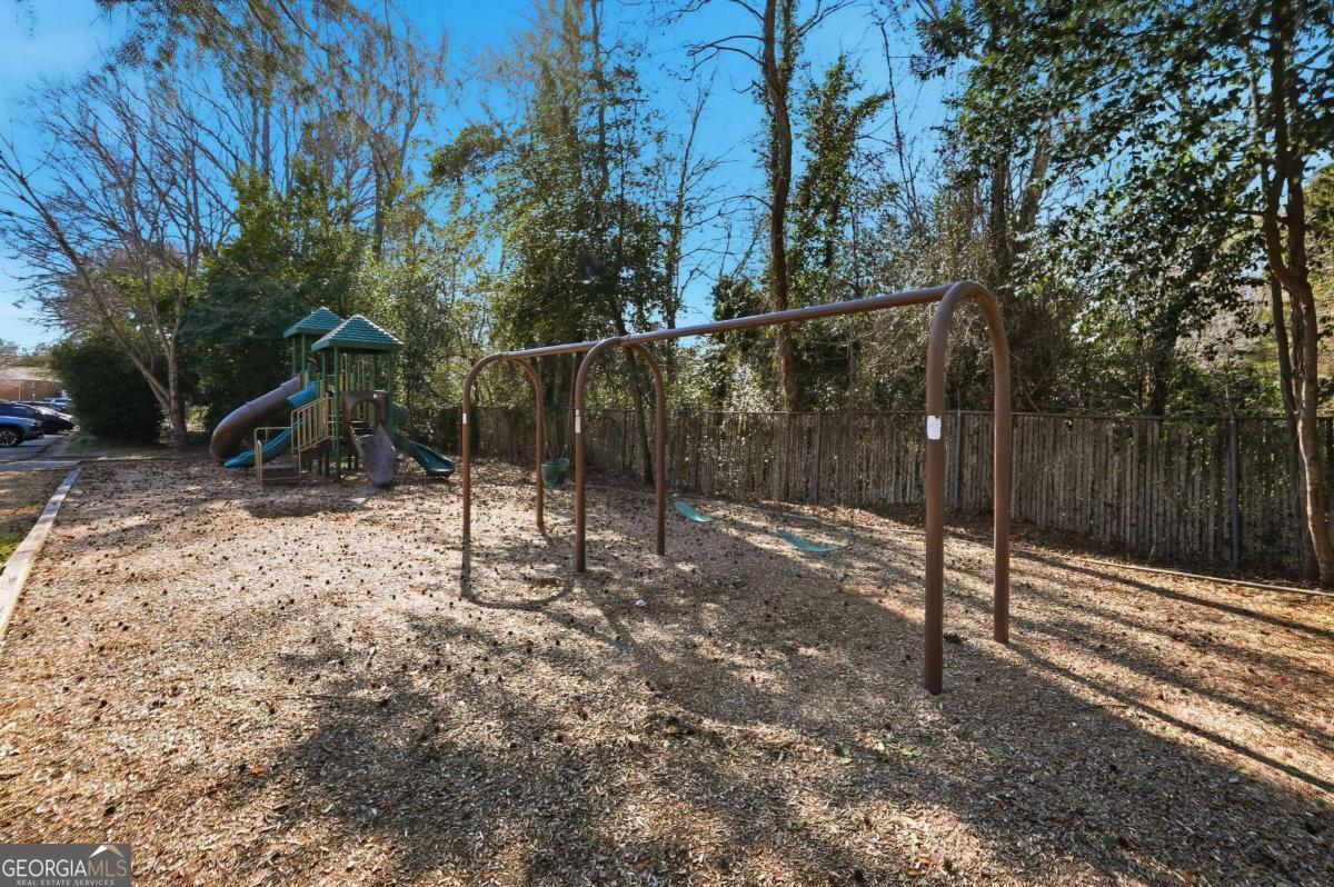 6700 Roswell Road # 28G