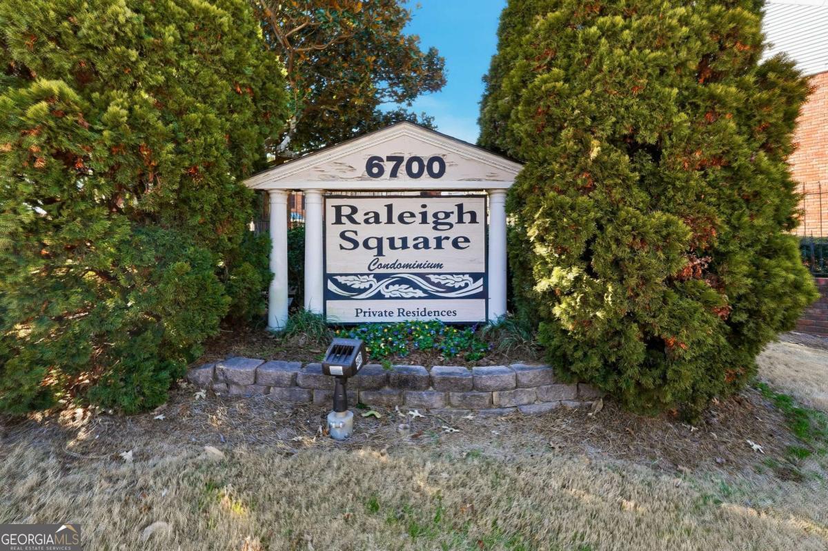 6700 Roswell Road # 28G