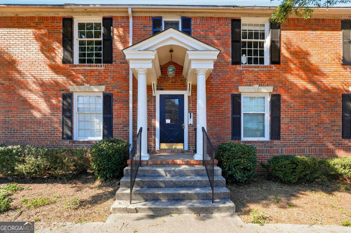 6700 Roswell Road # 28G