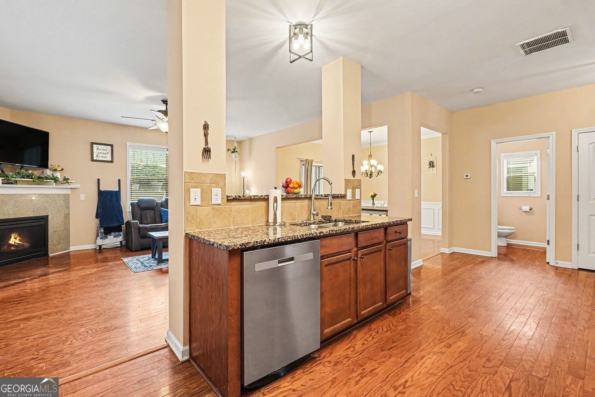 5220 Centennial Hill Drive NW