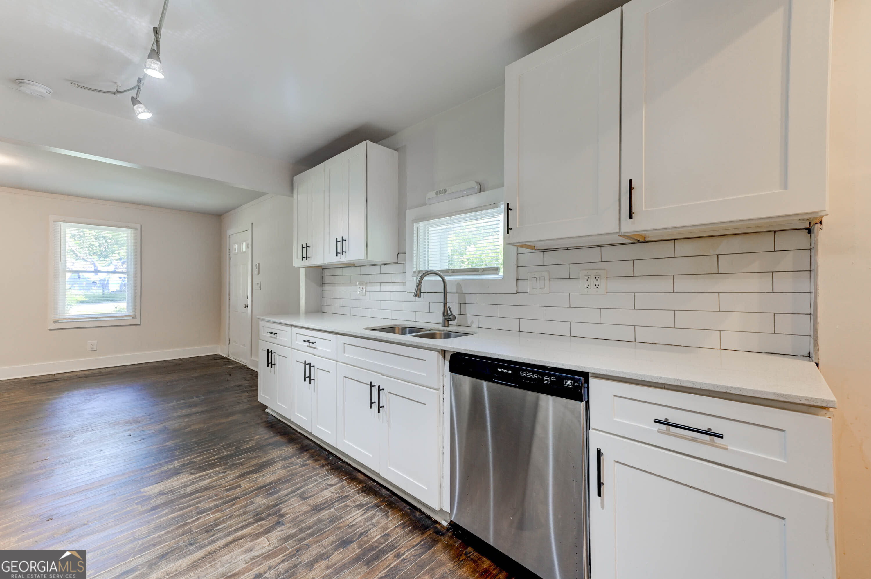 1914 North Avenue NW