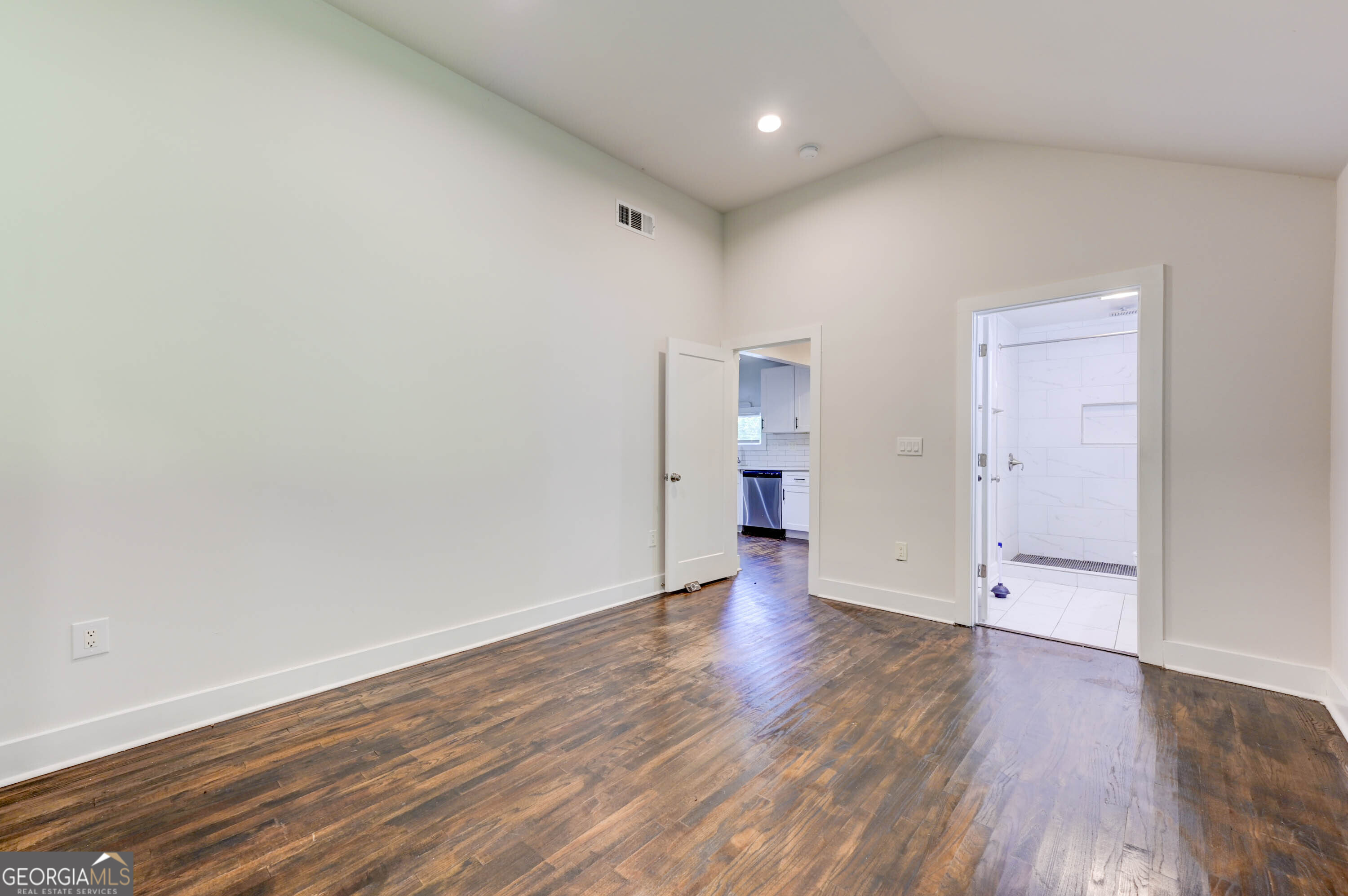 1914 North Avenue NW