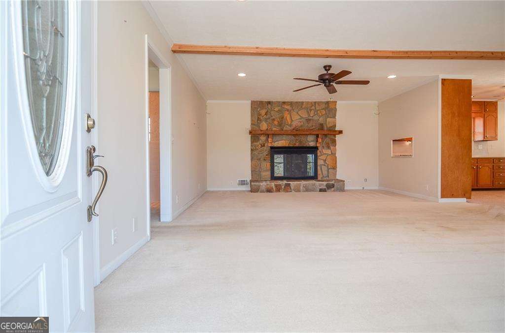 5547 Prince Phillip Way
