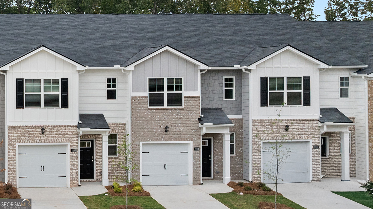 5015 Oakwood Road