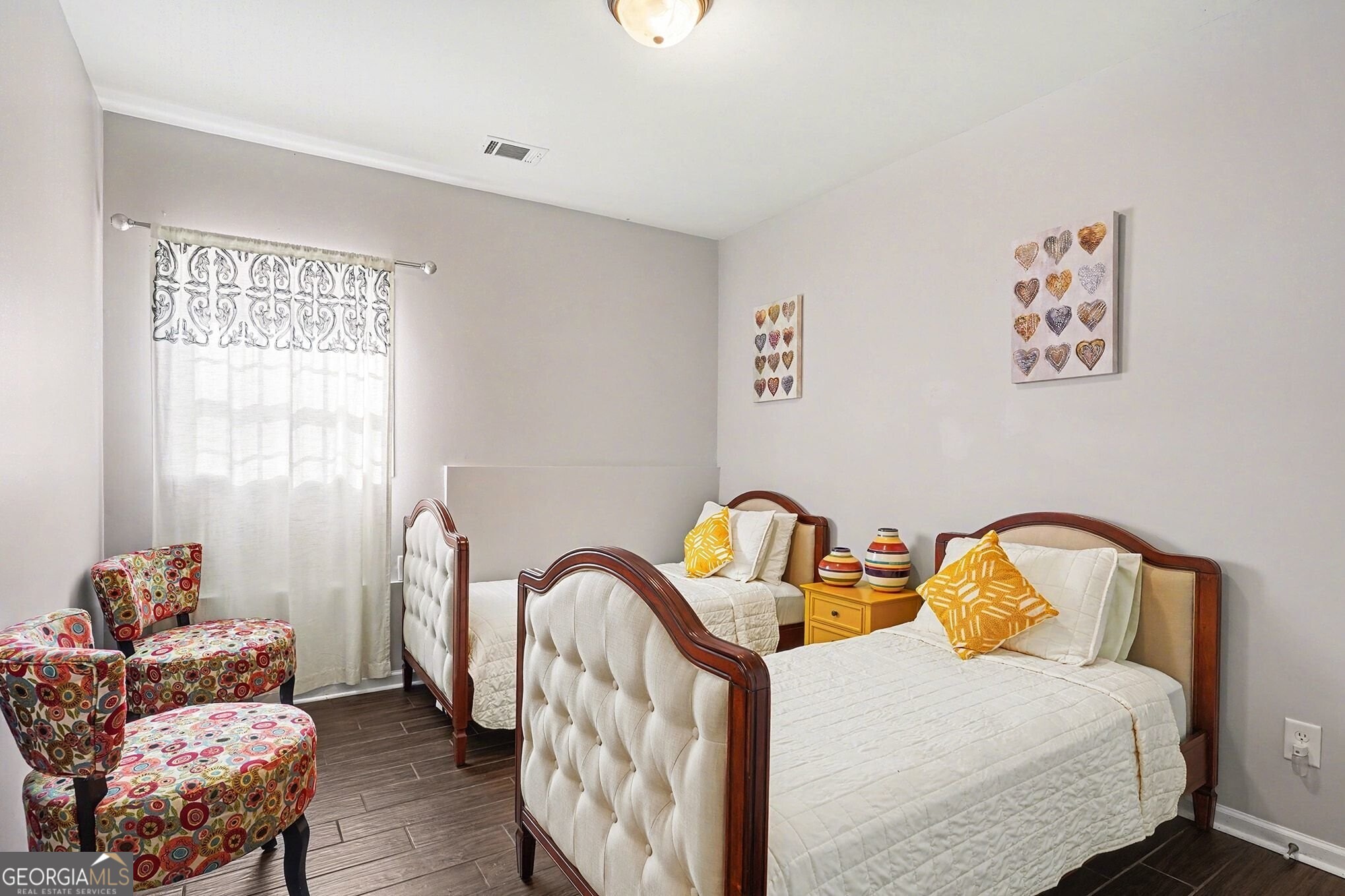 2416 Brynlyn Woods Drive NE