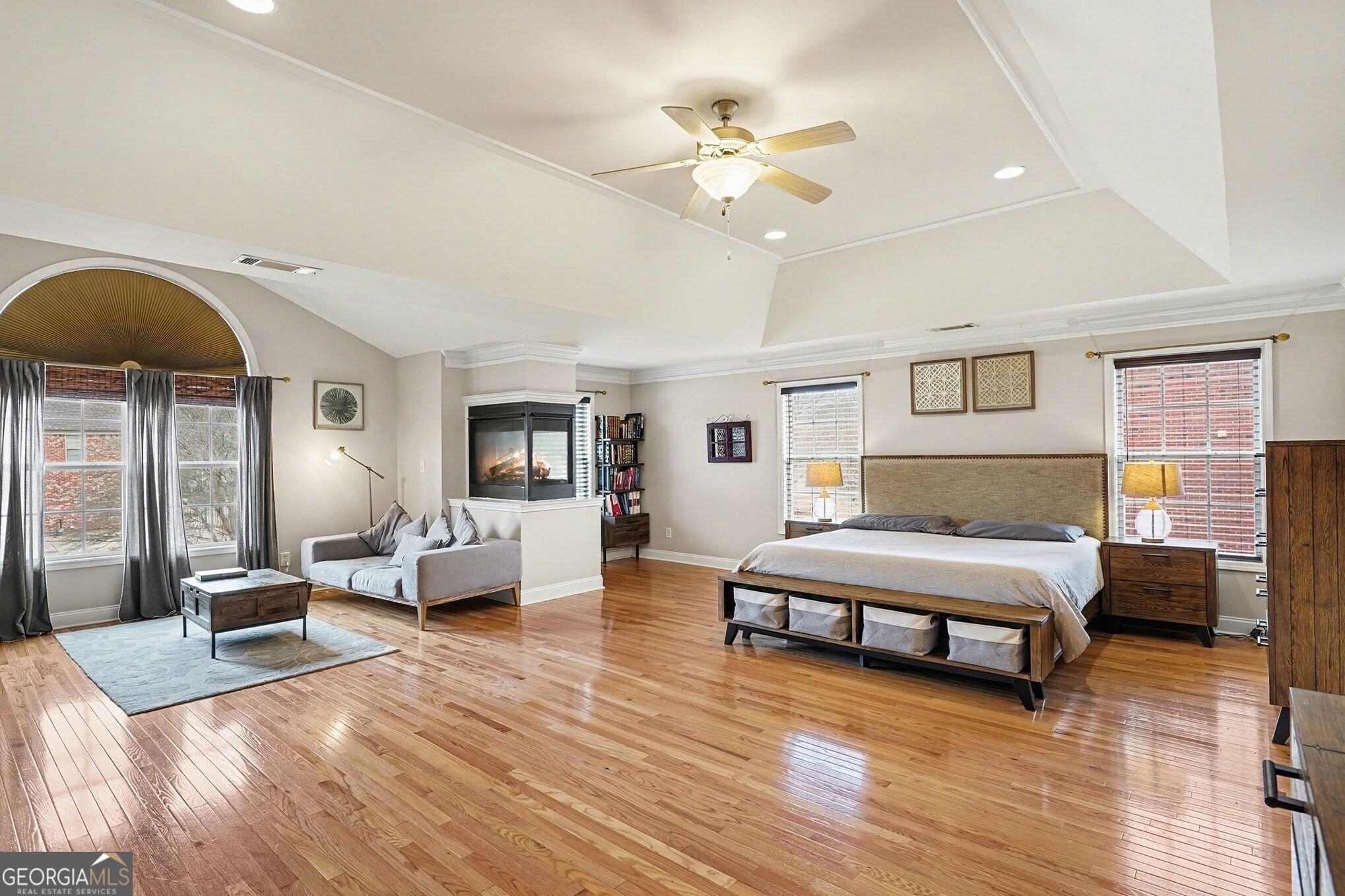 2416 Brynlyn Woods Drive NE