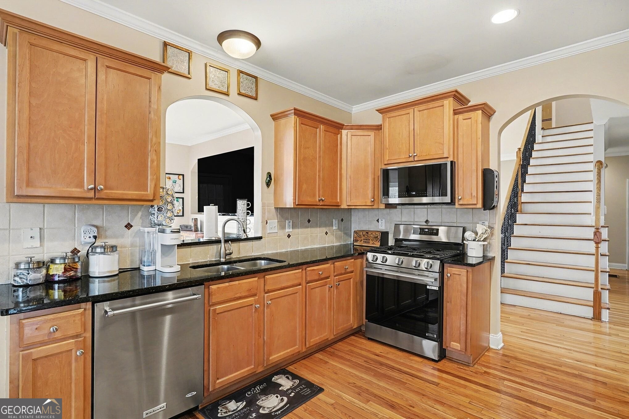 2416 Brynlyn Woods Drive NE