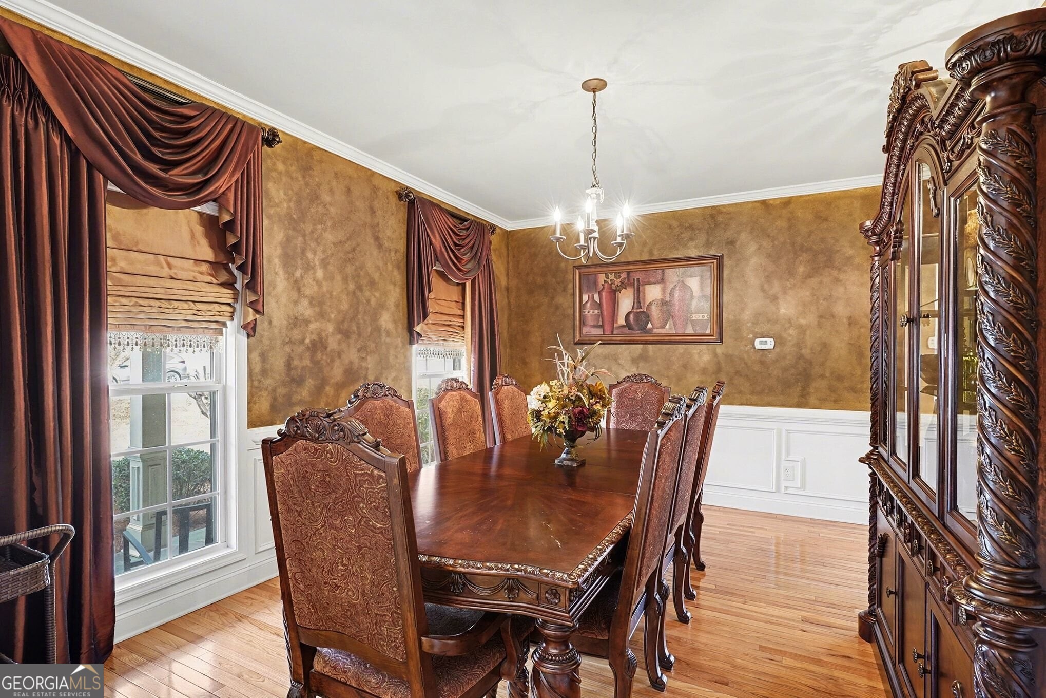 2416 Brynlyn Woods Drive NE