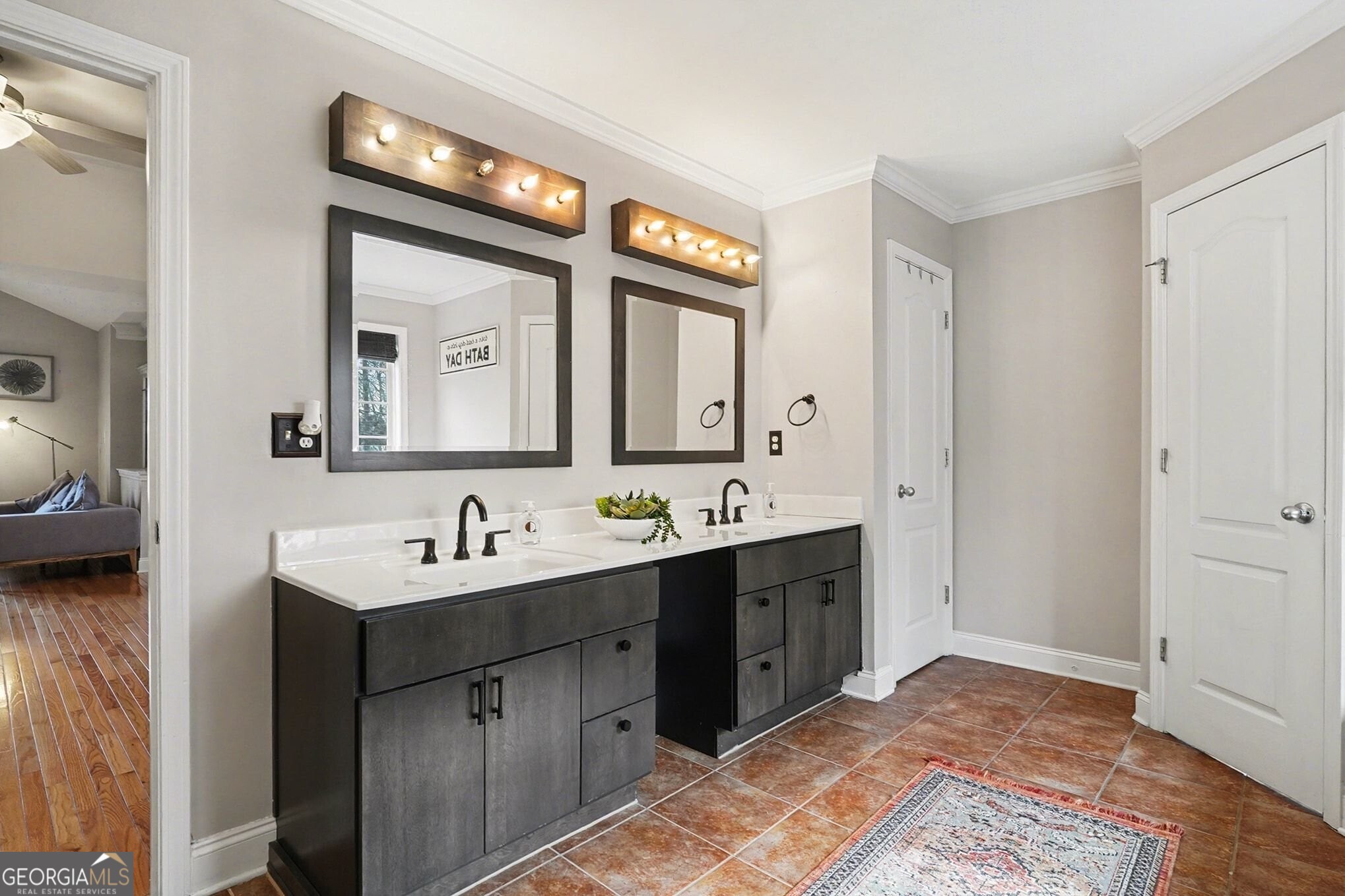 2416 Brynlyn Woods Drive NE