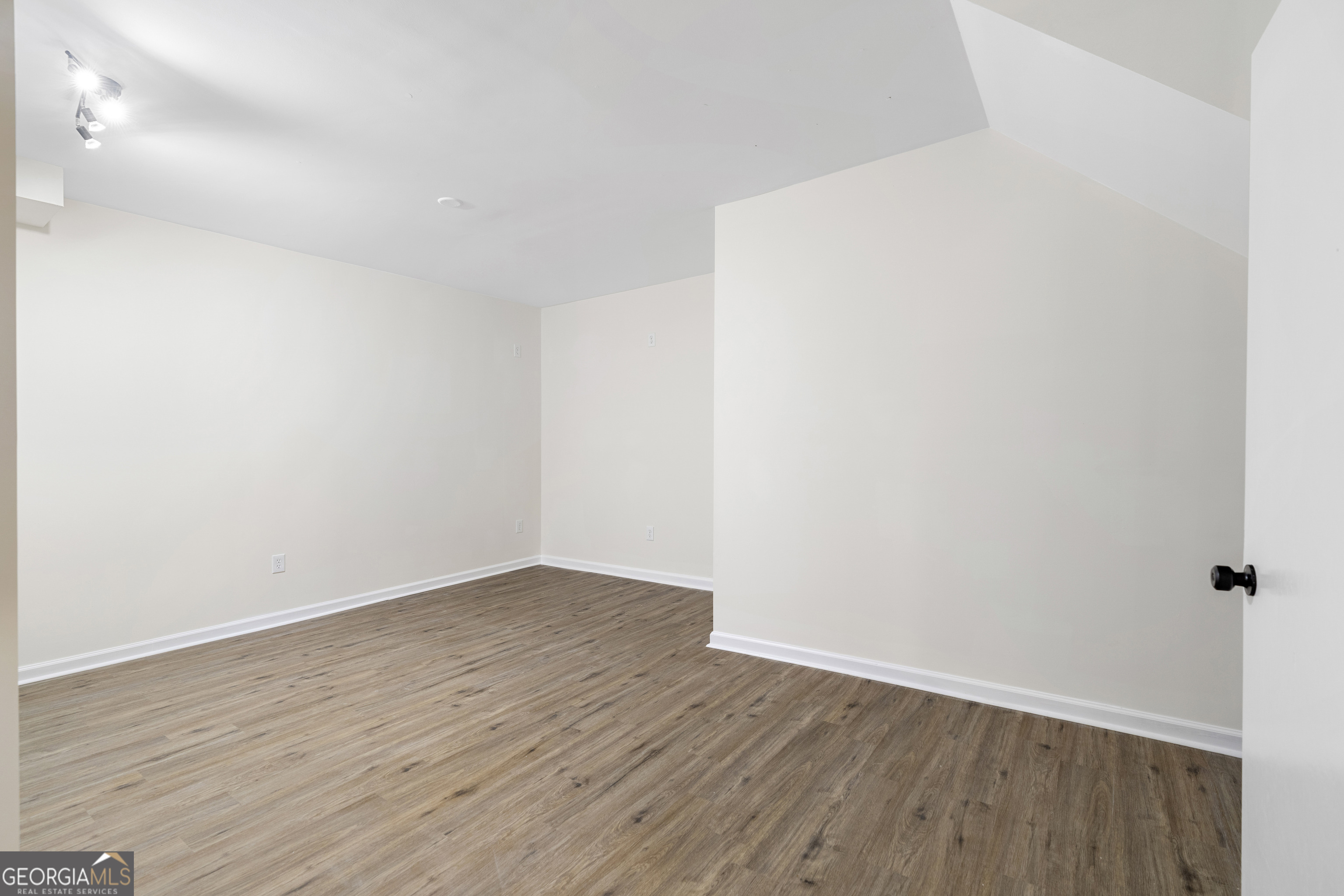 5680 Princeton Oaks Drive