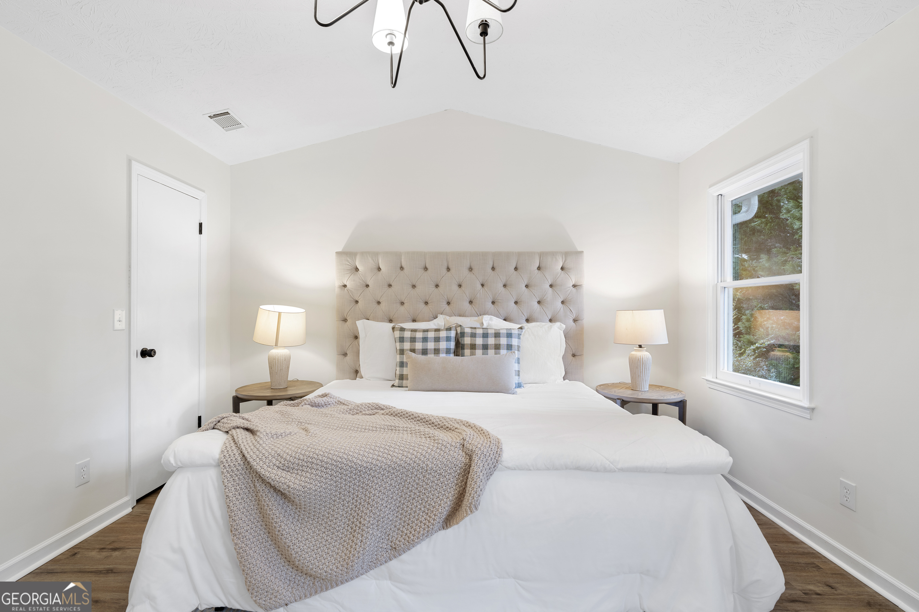 5680 Princeton Oaks Drive