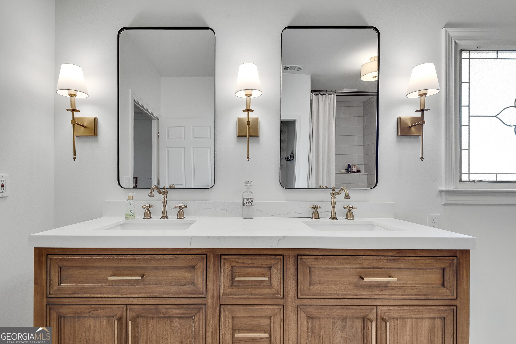 3160 Royal Creek Way SW