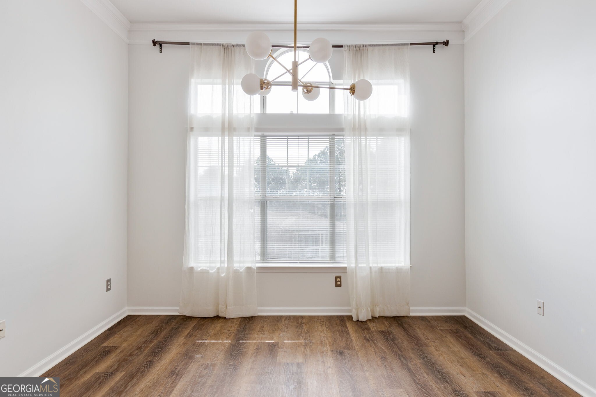 2700 Pine Tree Road NE # 1317