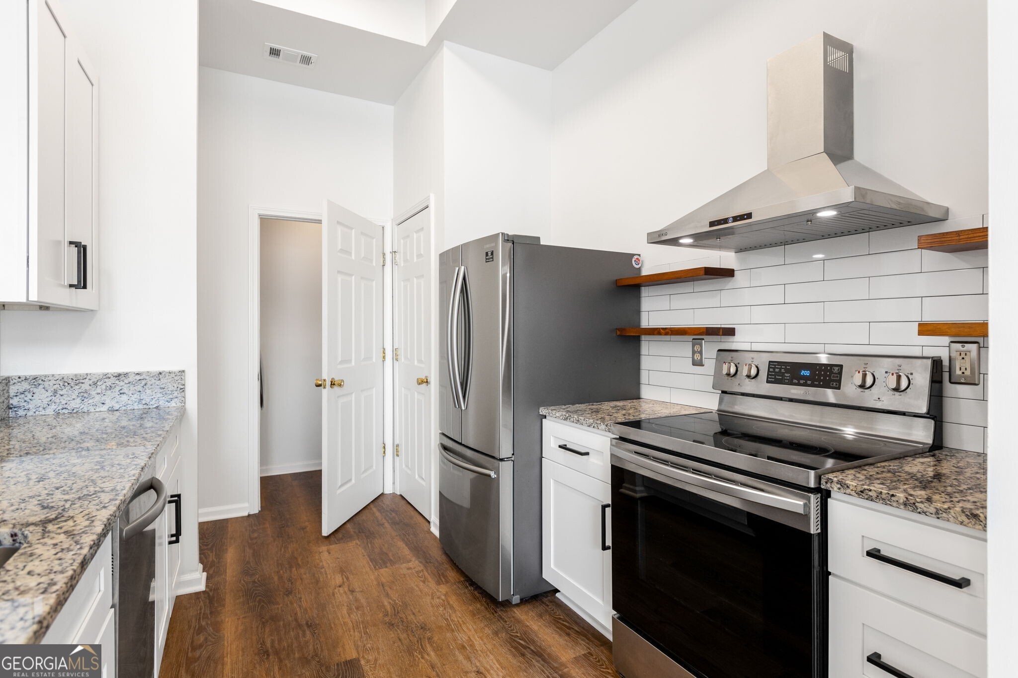 2700 Pine Tree Road NE # 1317