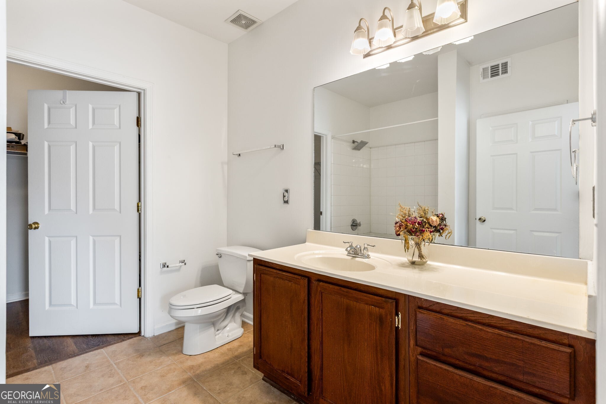 2700 Pine Tree Road NE # 1317