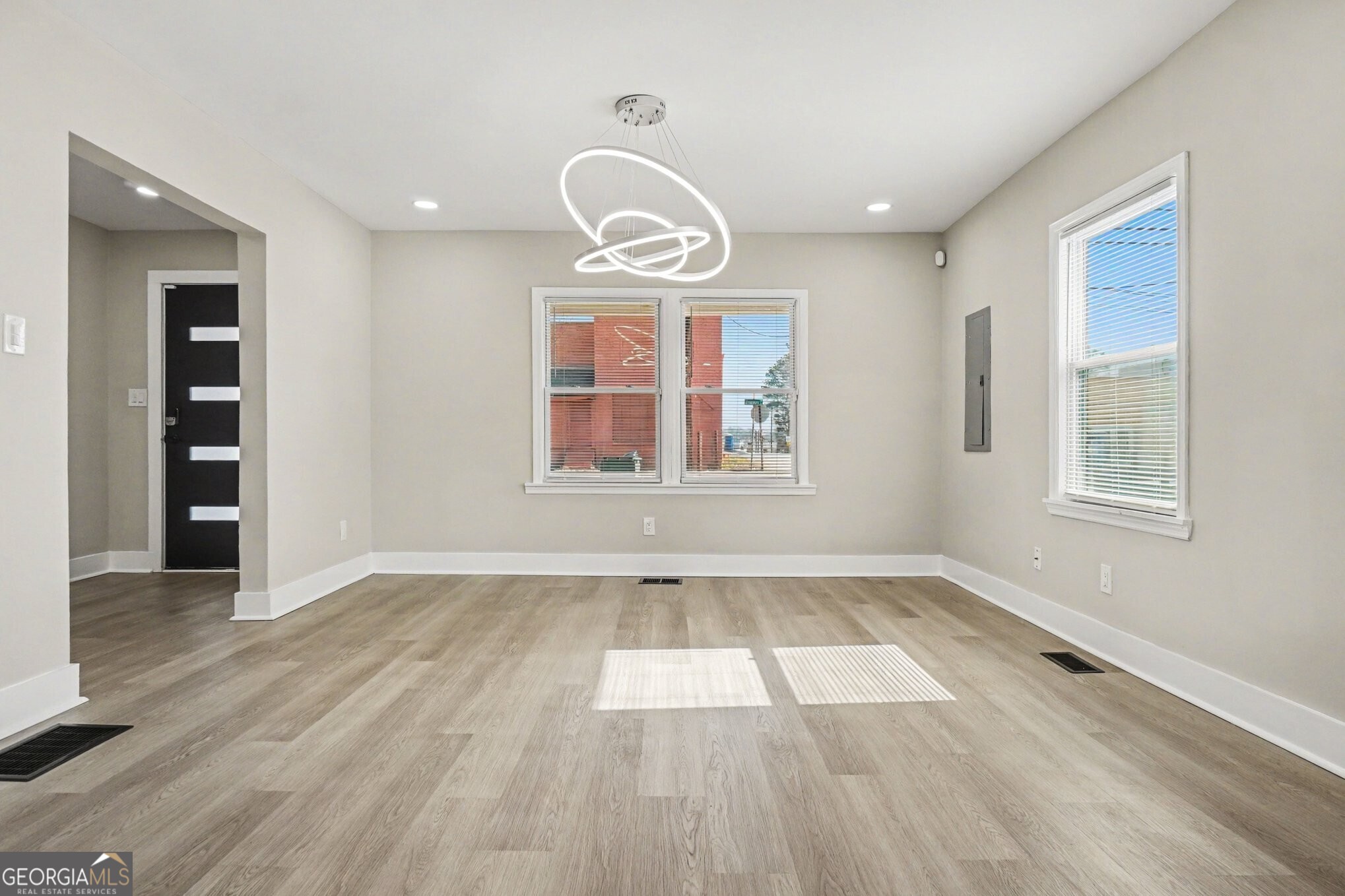 1515 Jonesboro Road SE