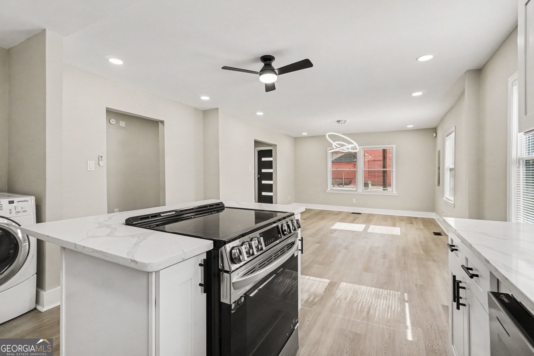 1515 Jonesboro Road SE