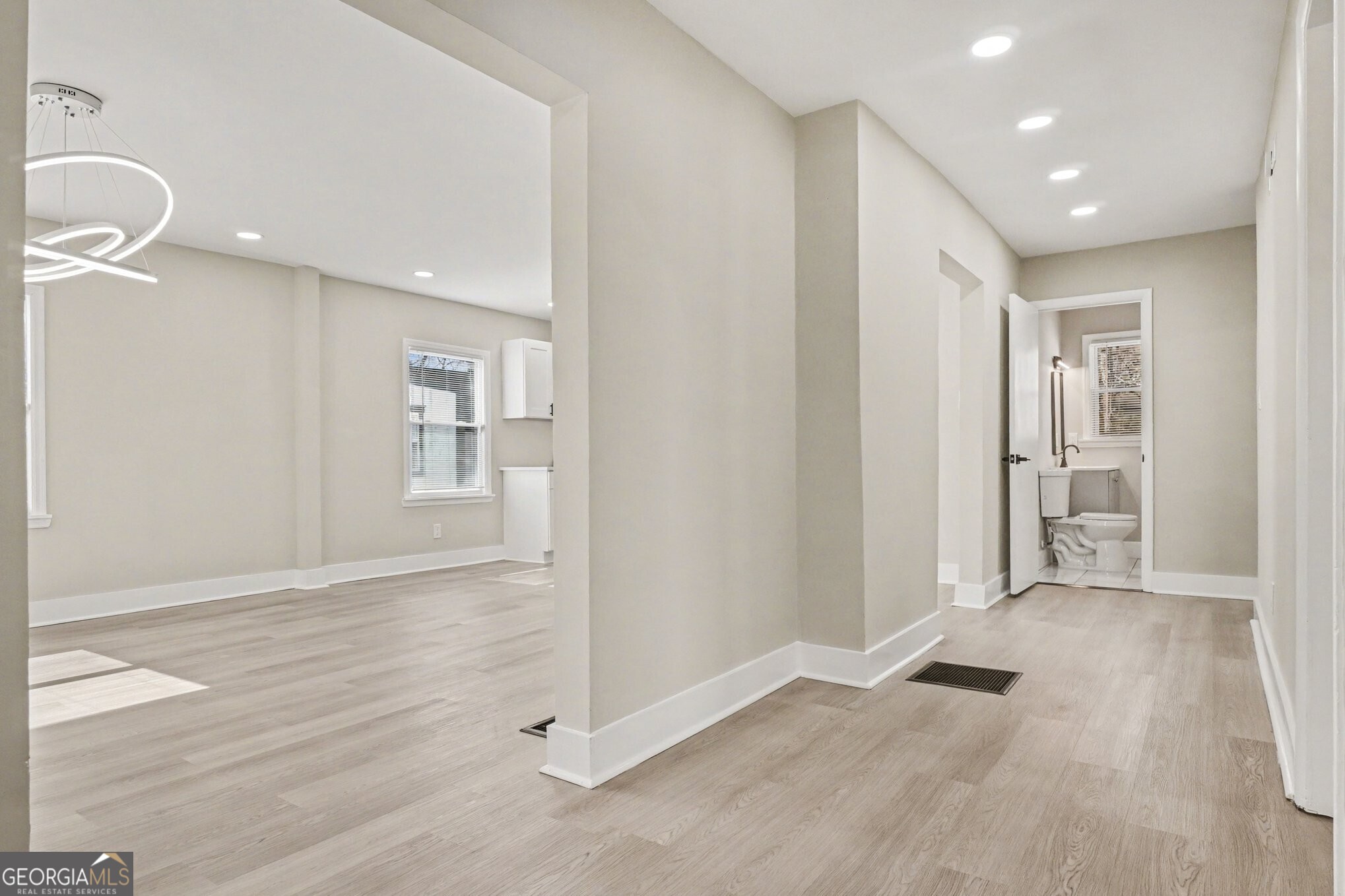 1515 Jonesboro Road SE