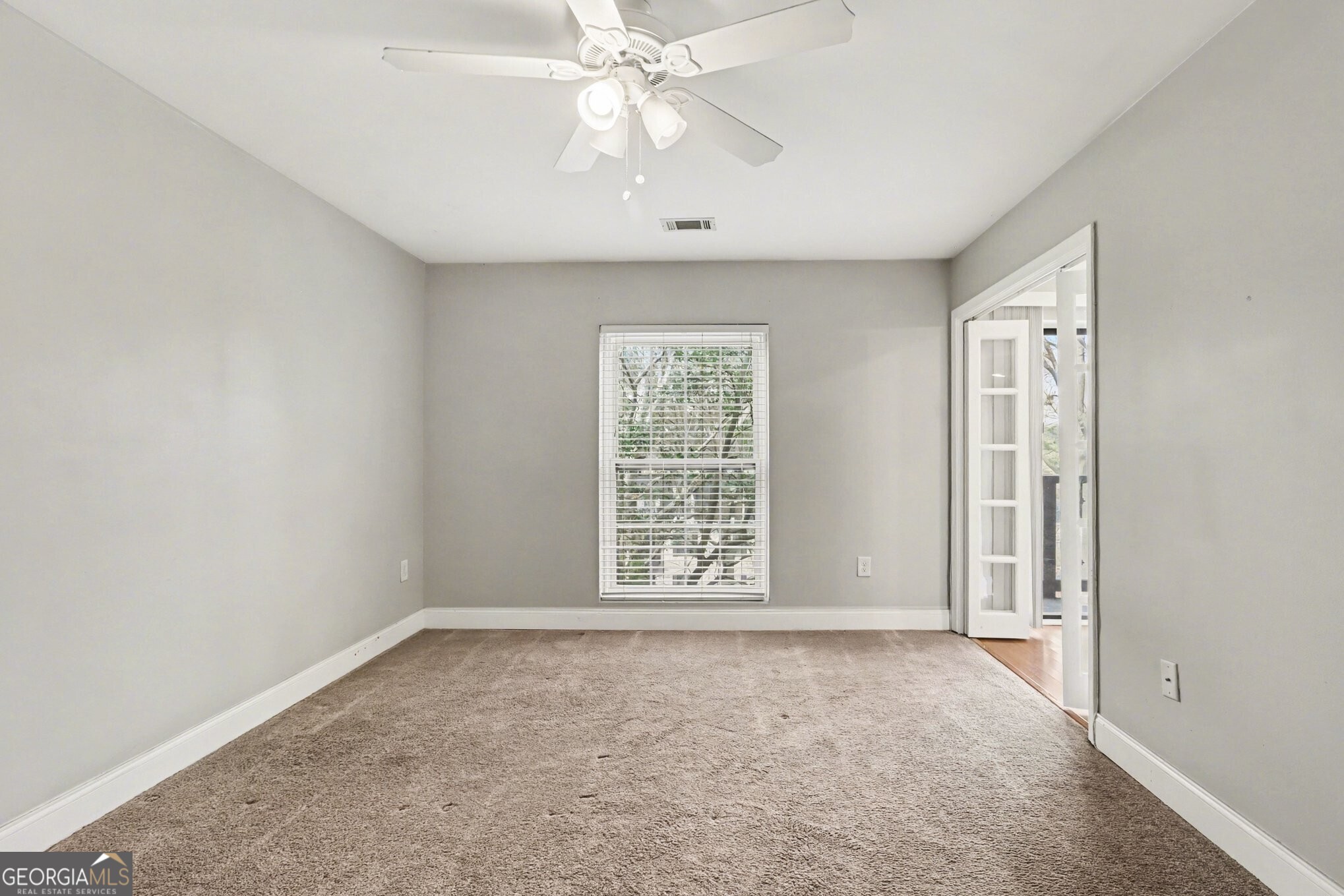 1202 Pine Heights Drive NE