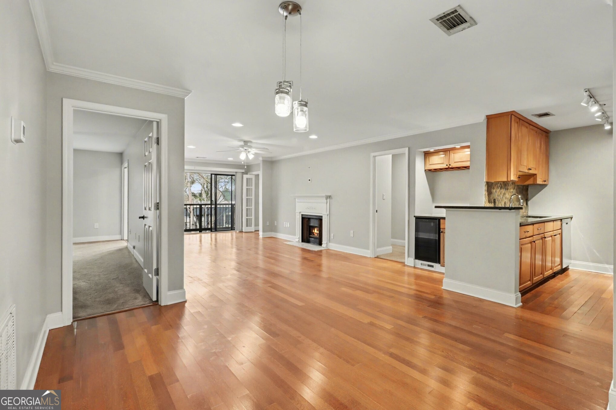 1202 Pine Heights Drive NE