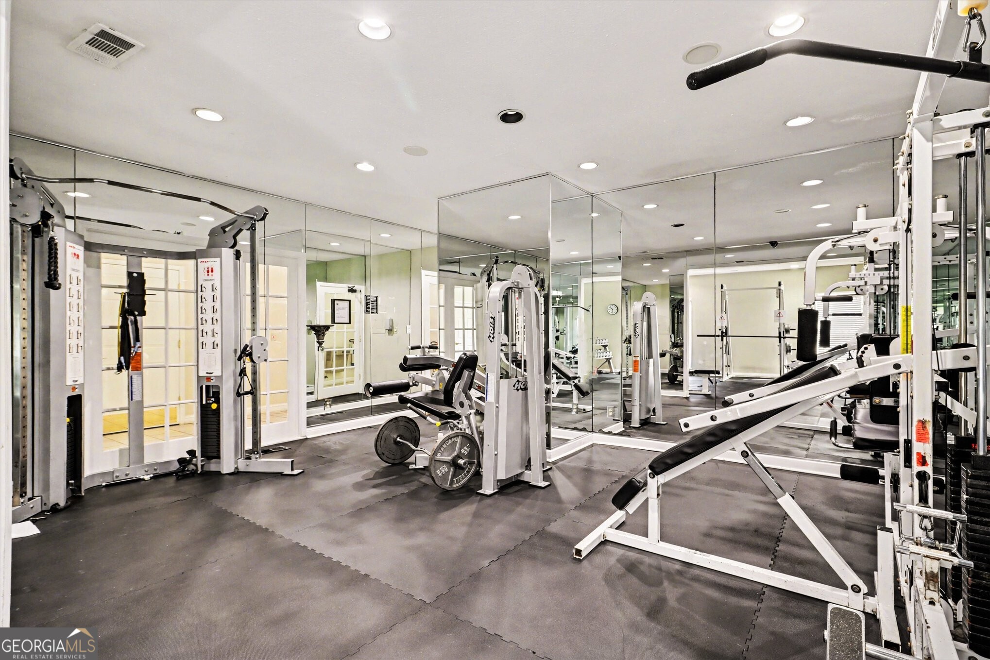 1202 Pine Heights Drive NE