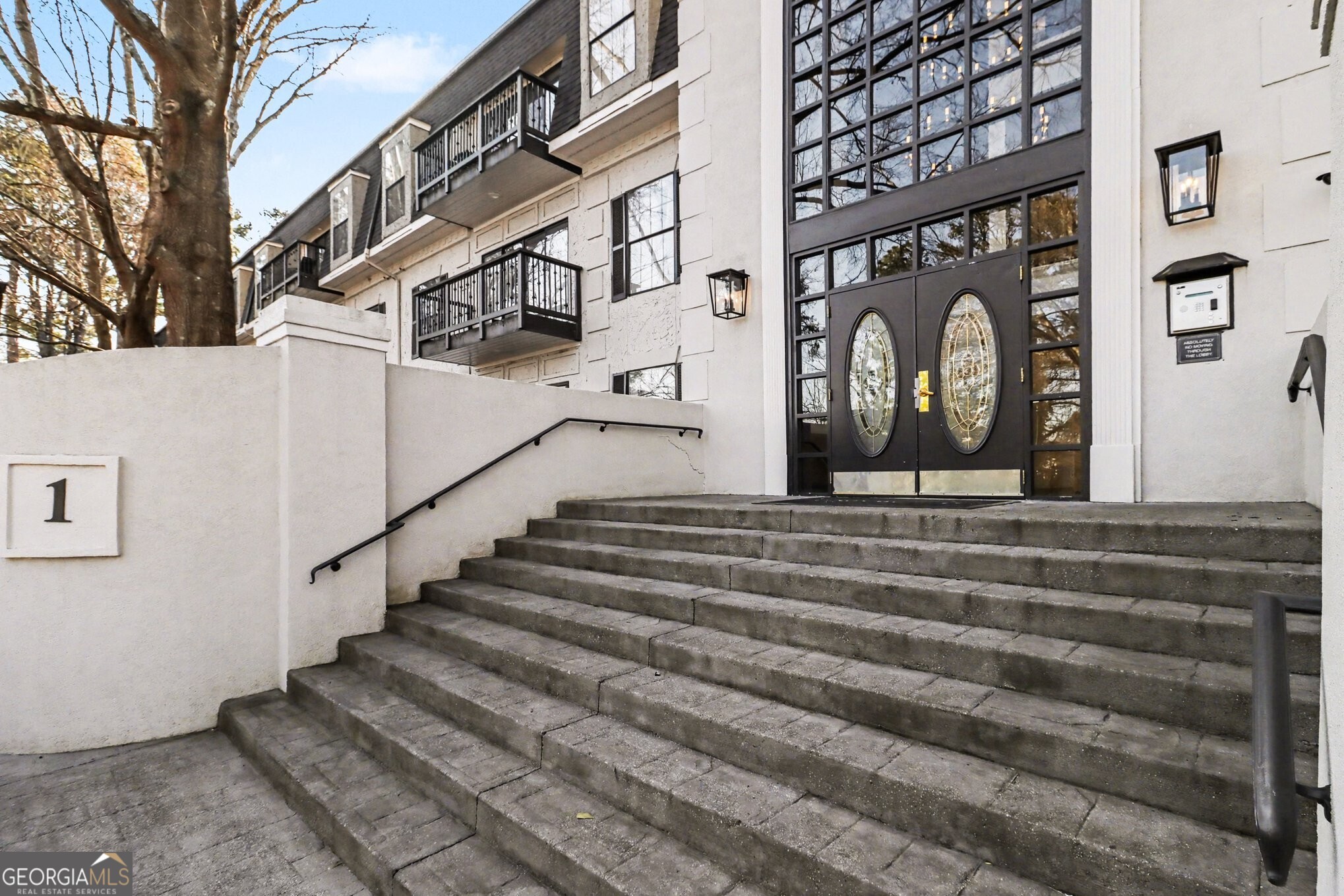 1202 Pine Heights Drive NE