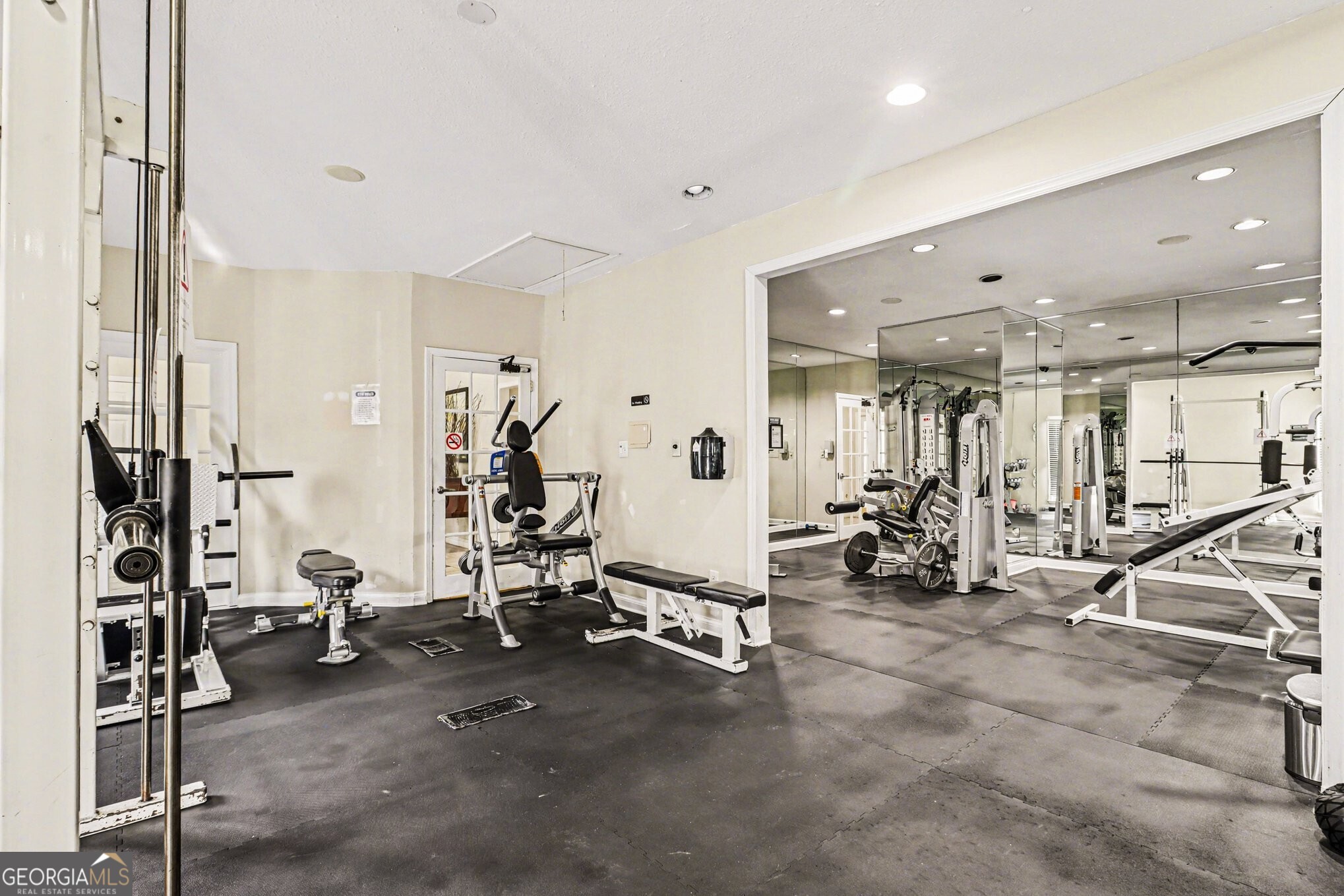 1202 Pine Heights Drive NE