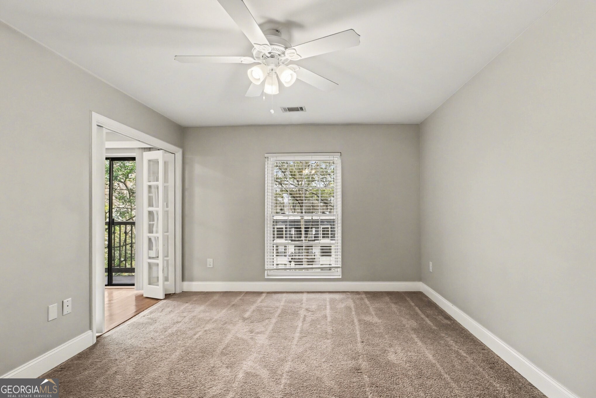 1202 Pine Heights Drive NE