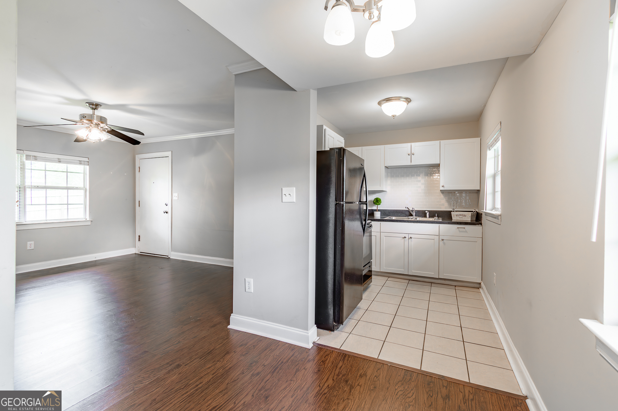 1322 Euclid Avenue NE # 205