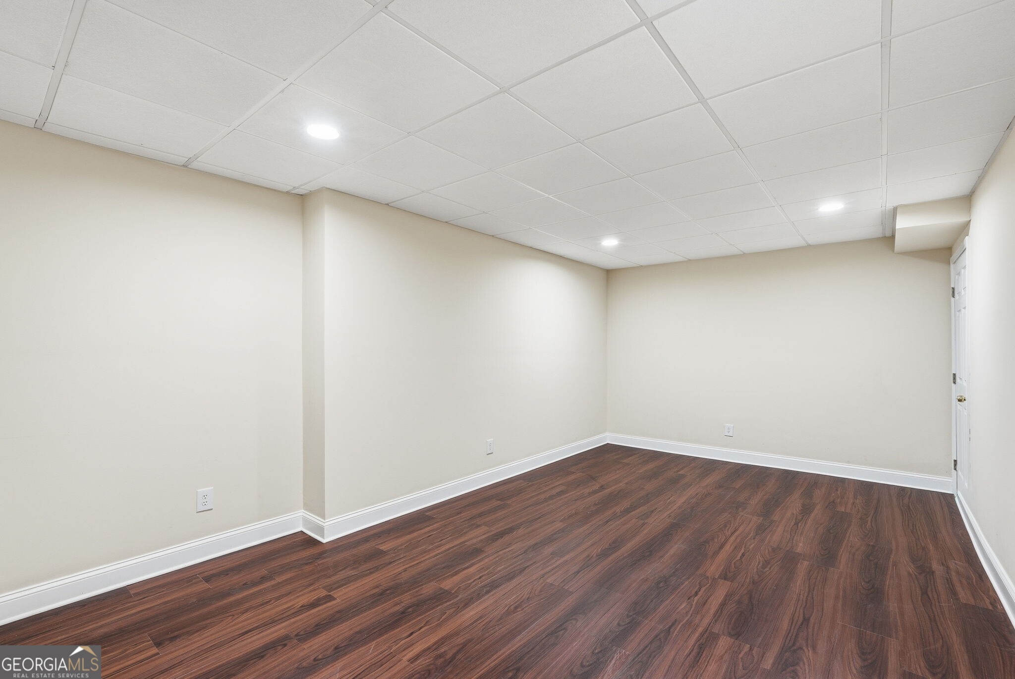 6390 Whitestone Place