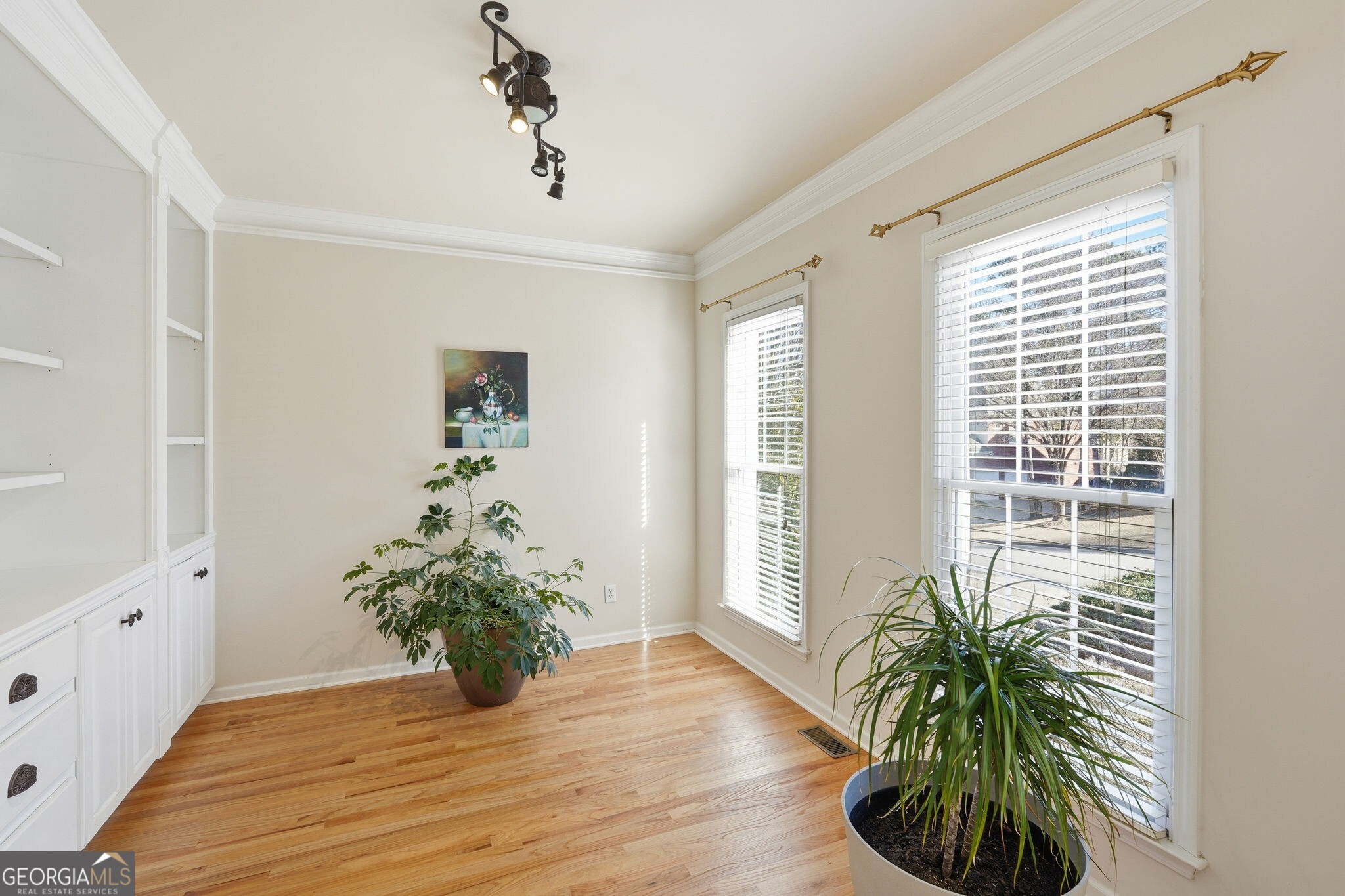 6390 Whitestone Place