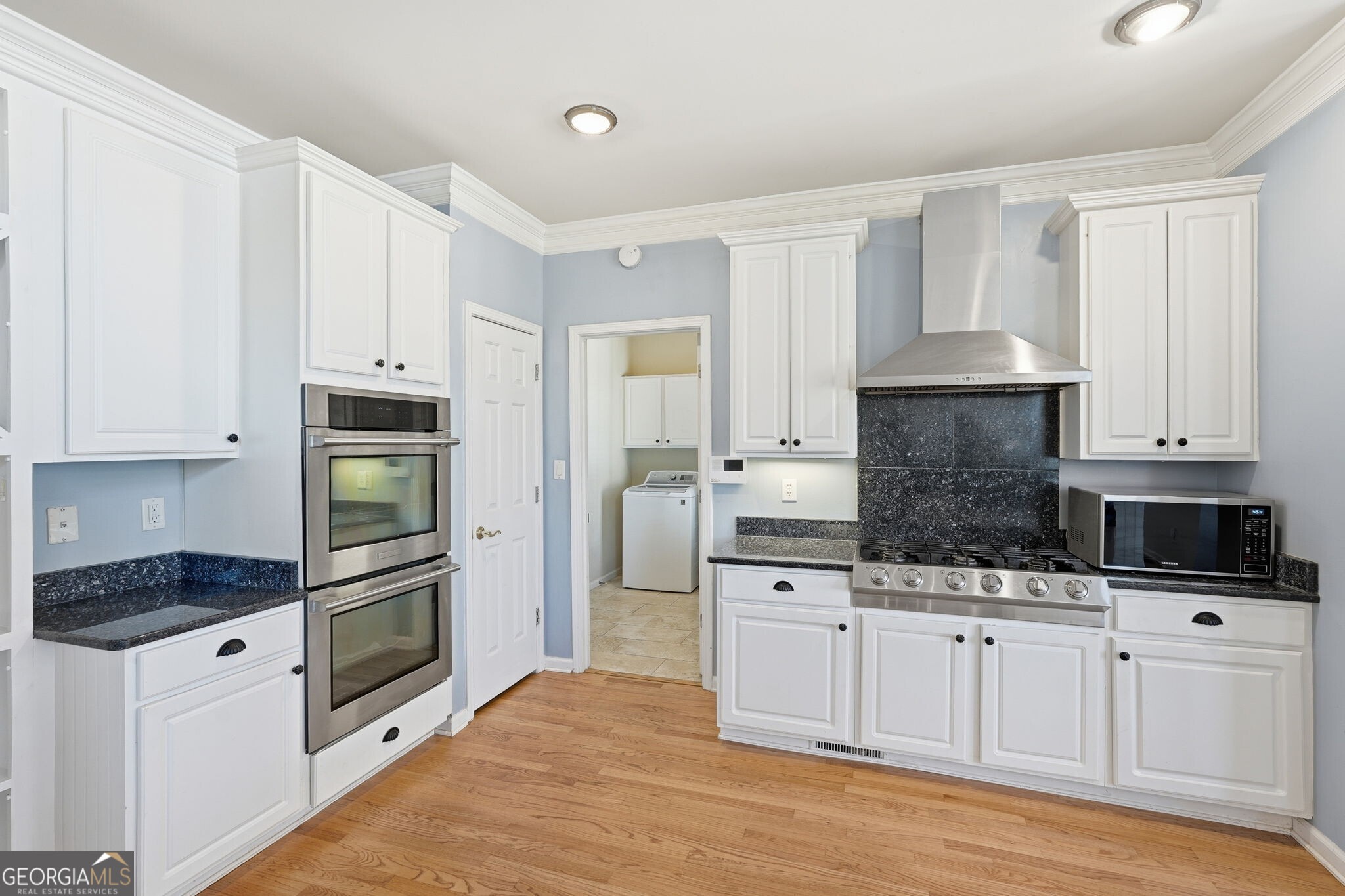 6390 Whitestone Place