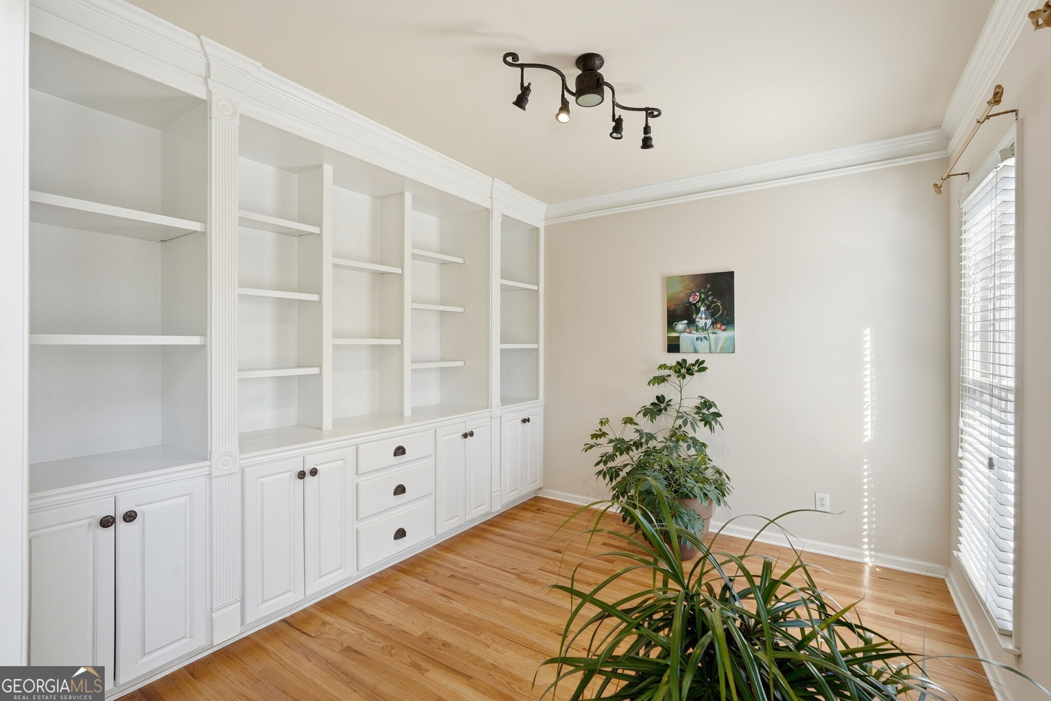 6390 Whitestone Place