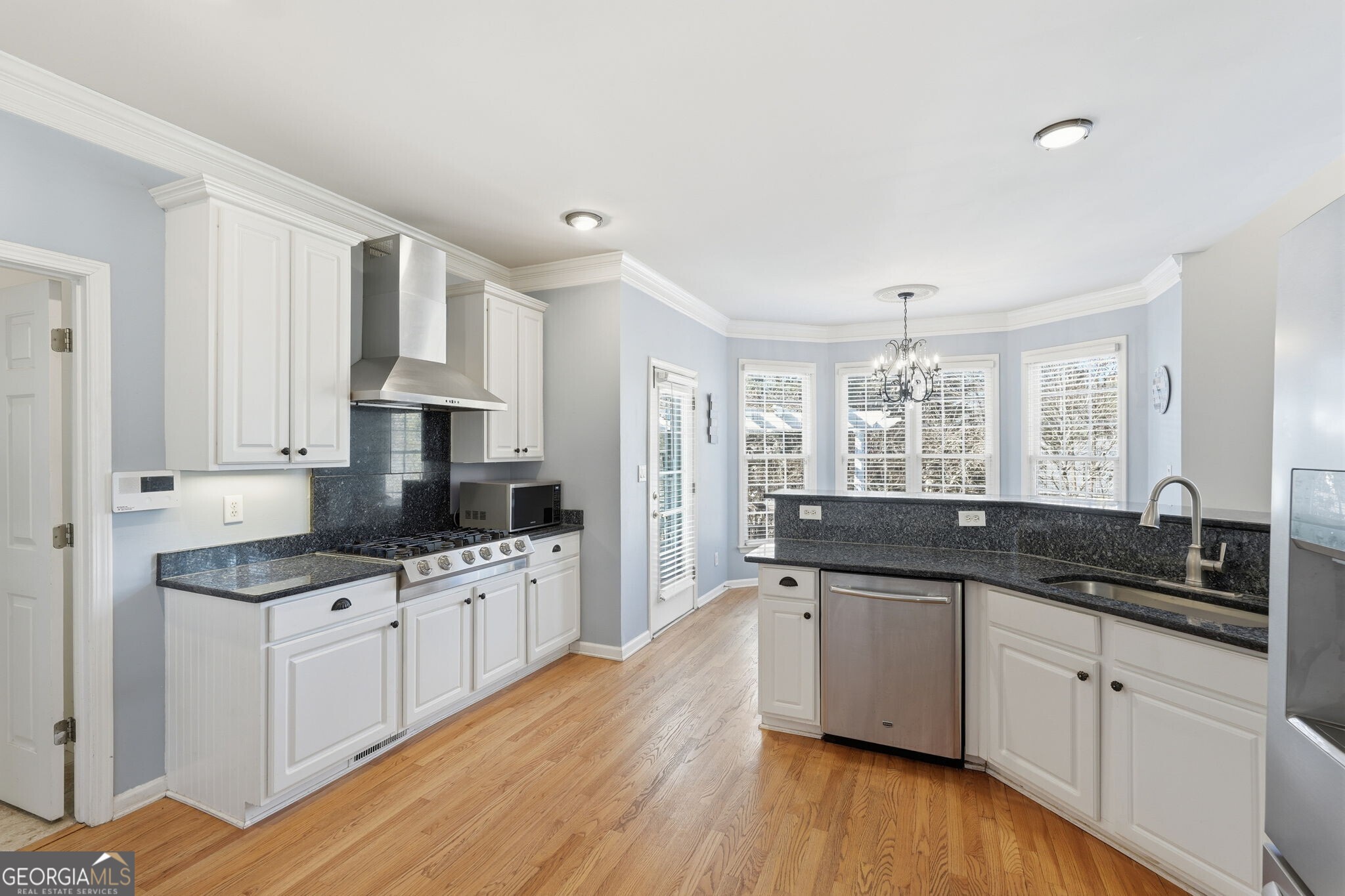 6390 Whitestone Place