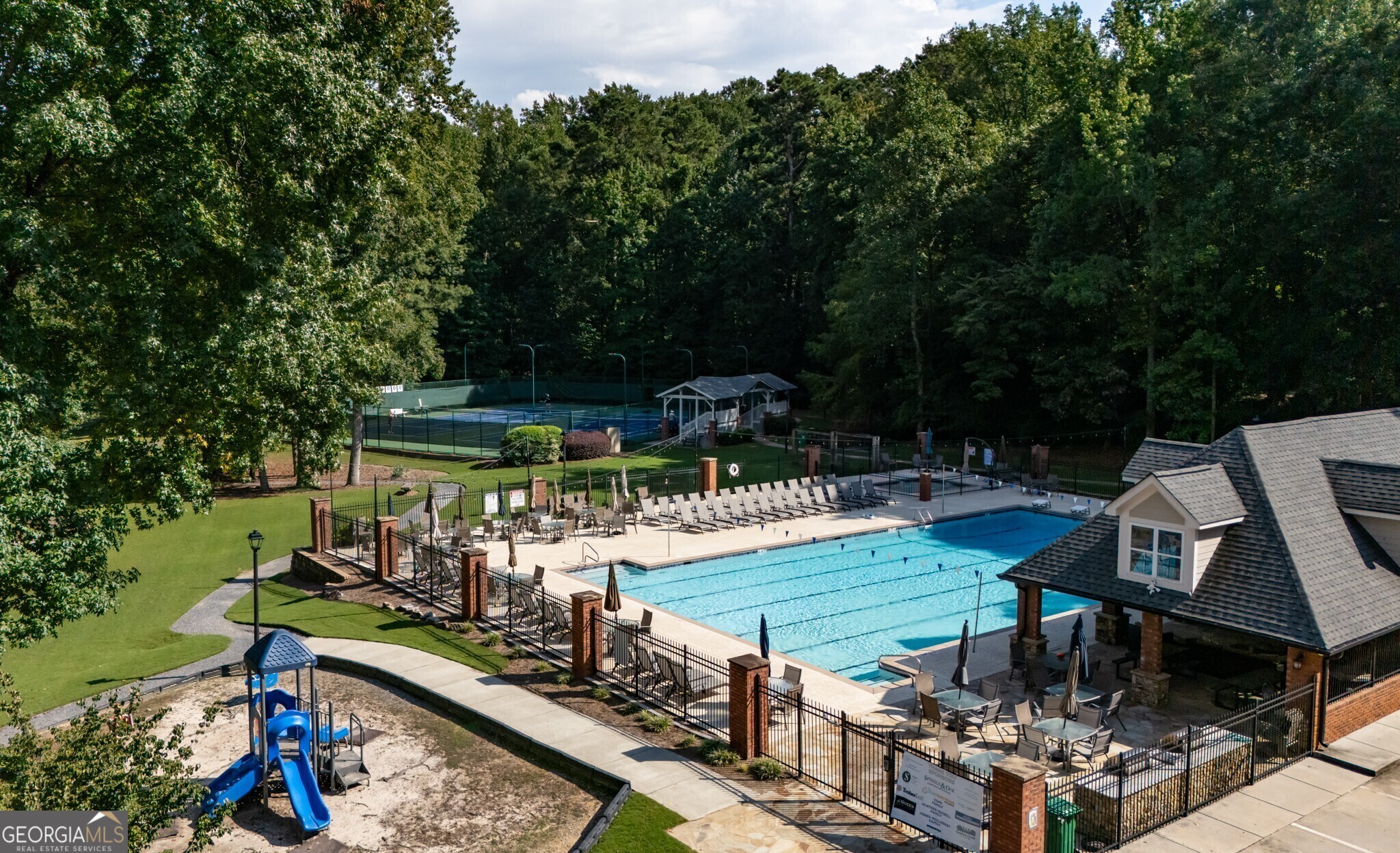 1153 Byrnwyck Court NE