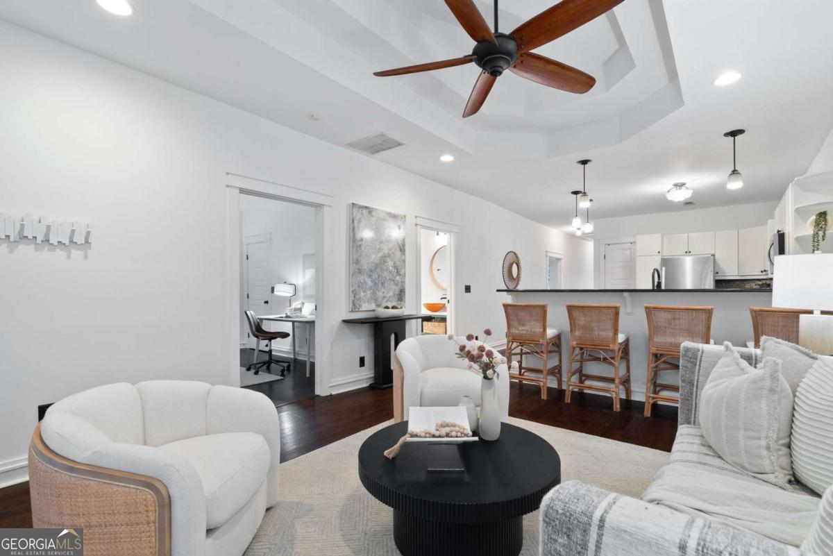 715 Woodson Street SE