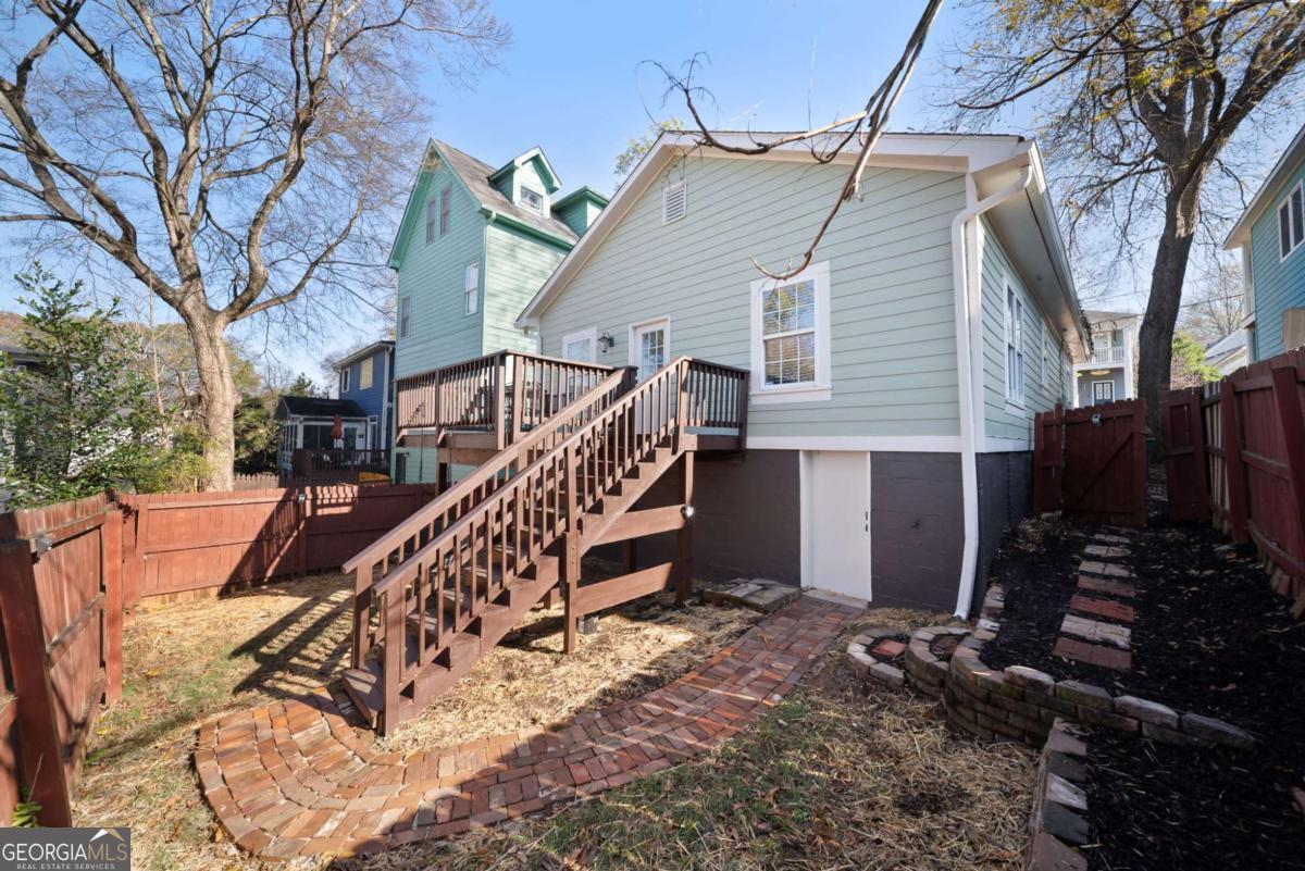 715 Woodson Street SE