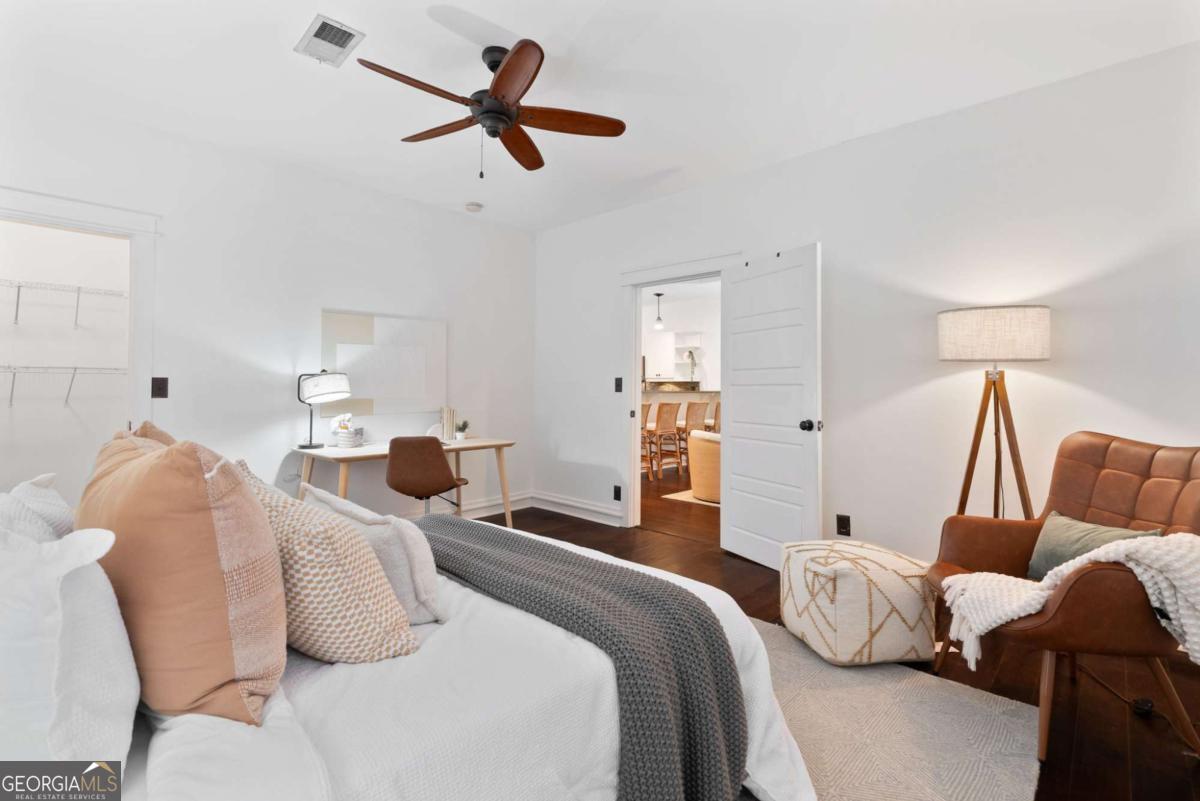 715 Woodson Street SE