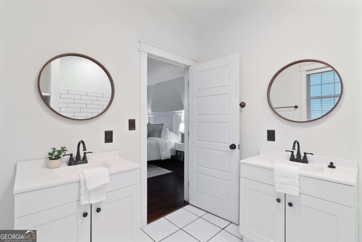 715 Woodson Street SE