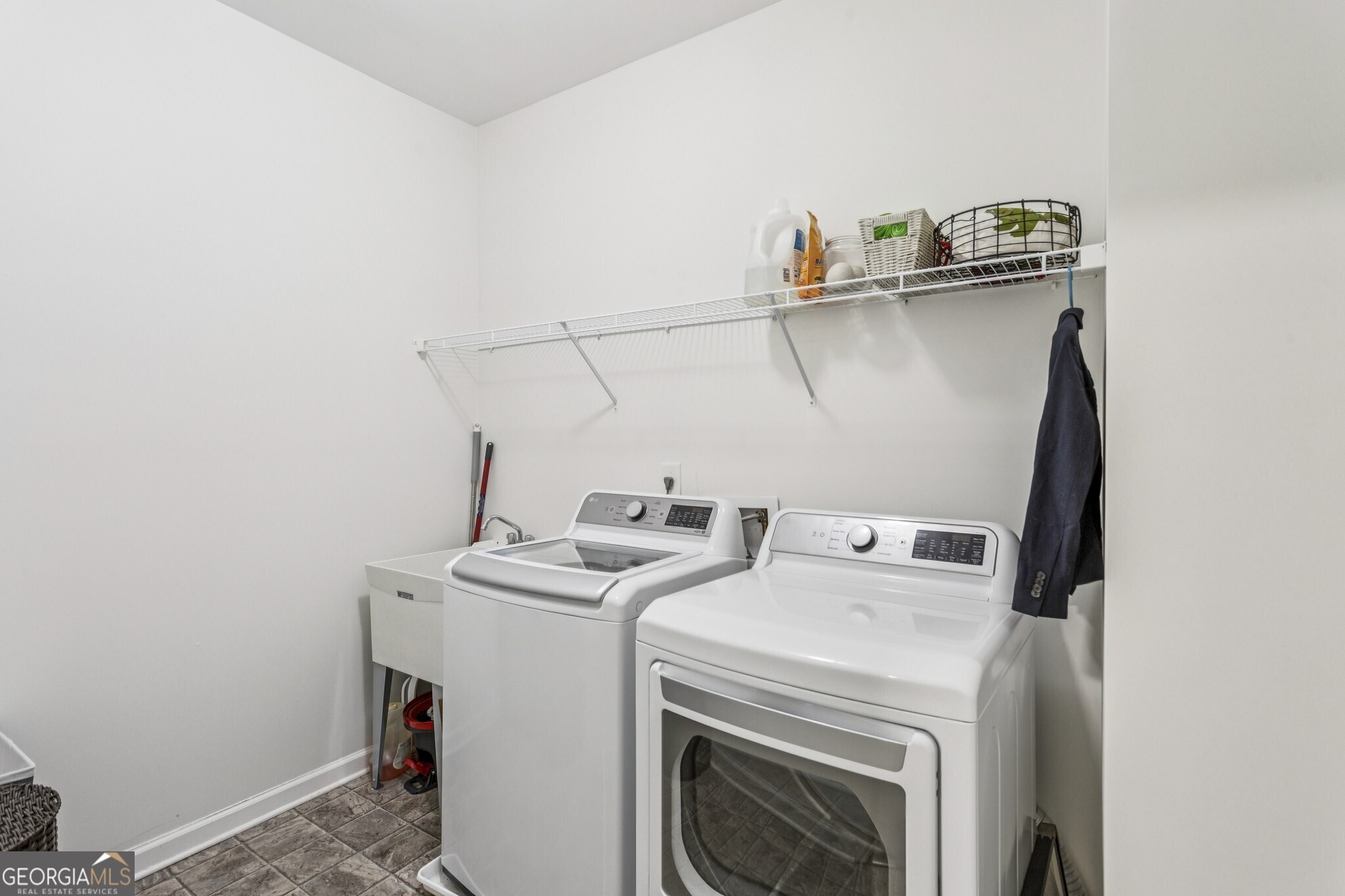 2118 Garrison Way NW