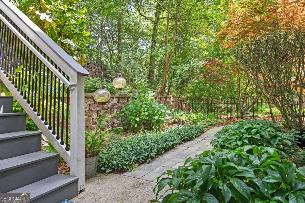 4326 Halifax Terrace NE