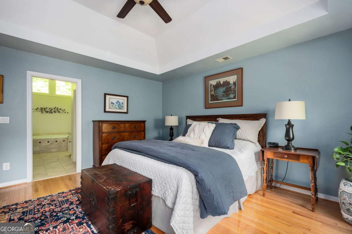 4326 Halifax Terrace NE