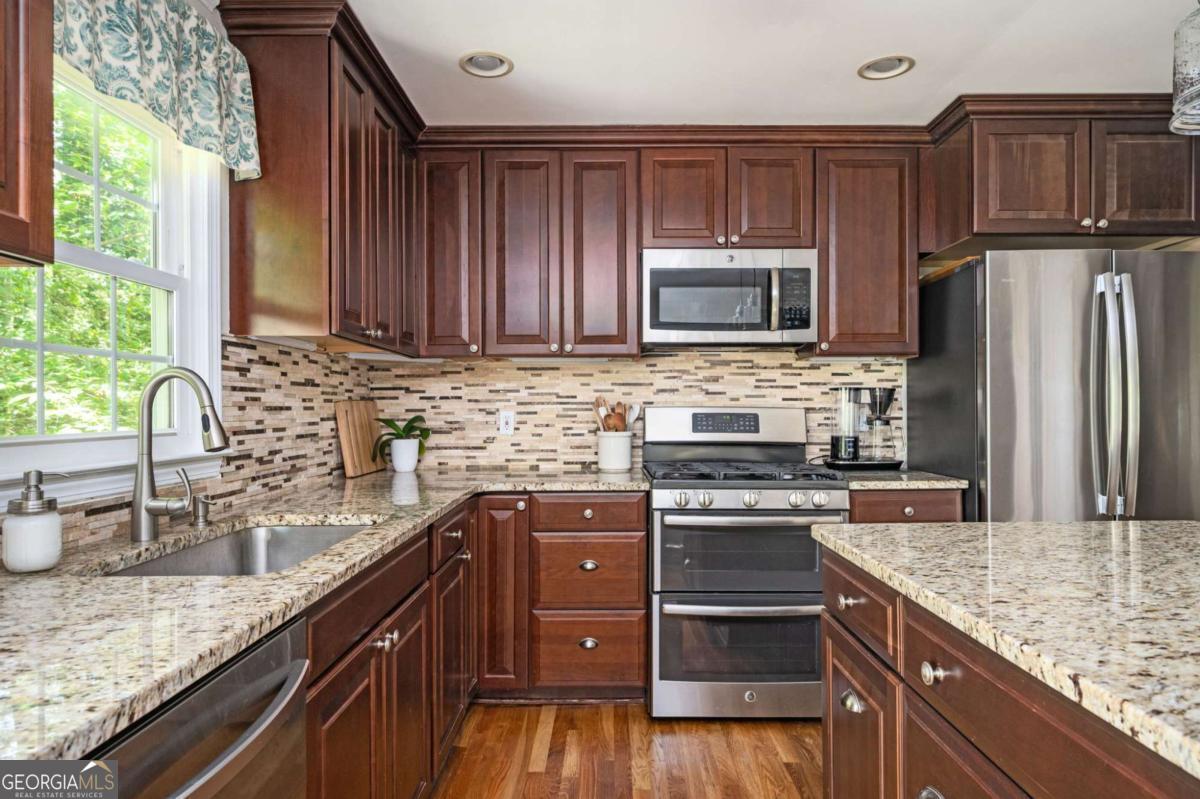 4326 Halifax Terrace NE