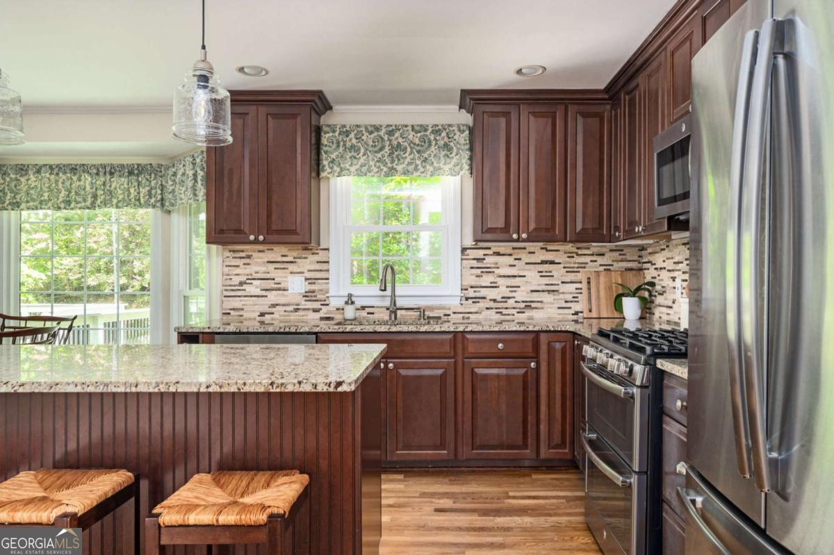 4326 Halifax Terrace NE