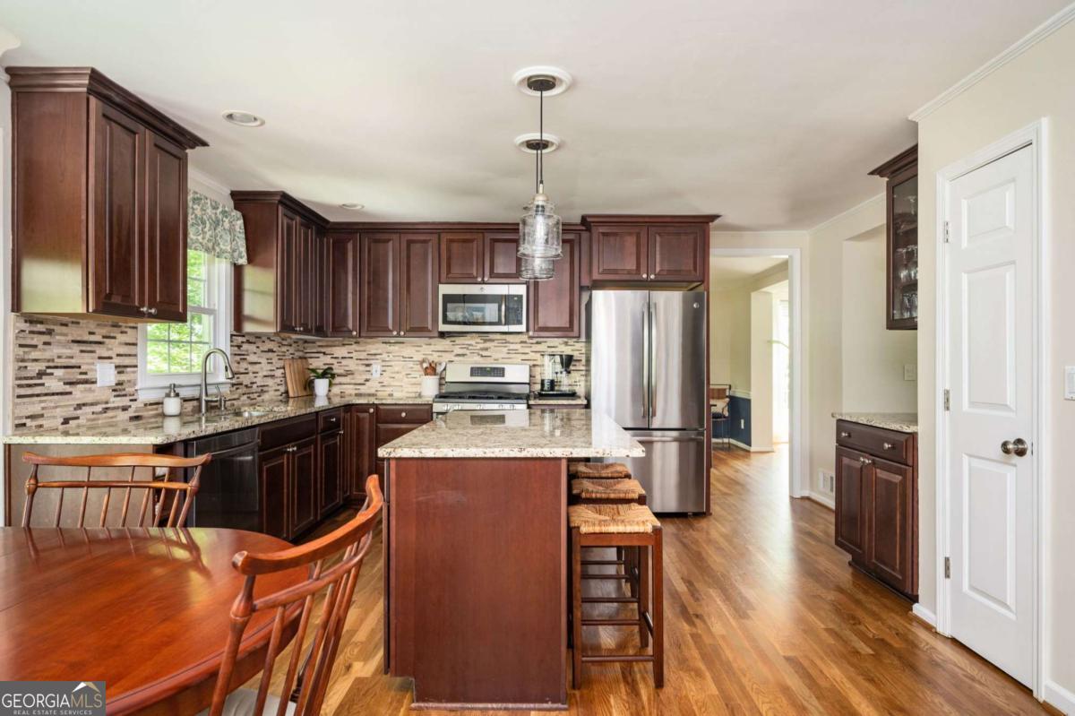 4326 Halifax Terrace NE