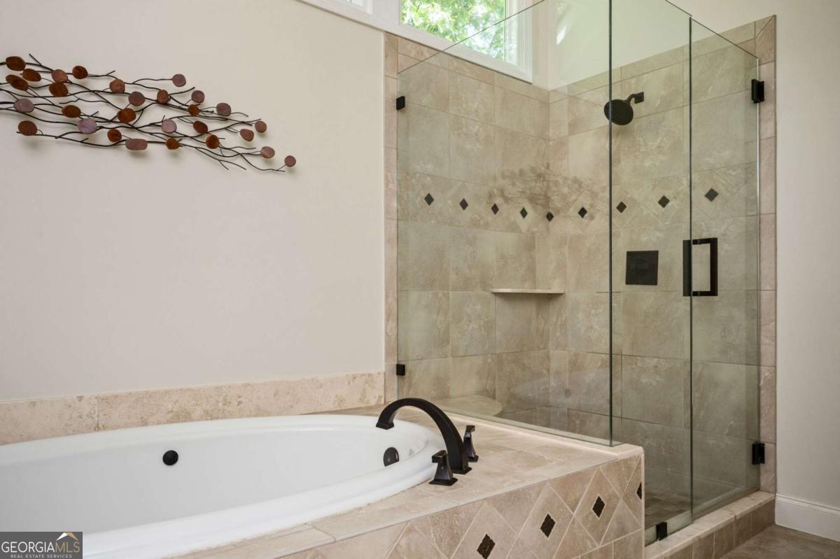 4326 Halifax Terrace NE