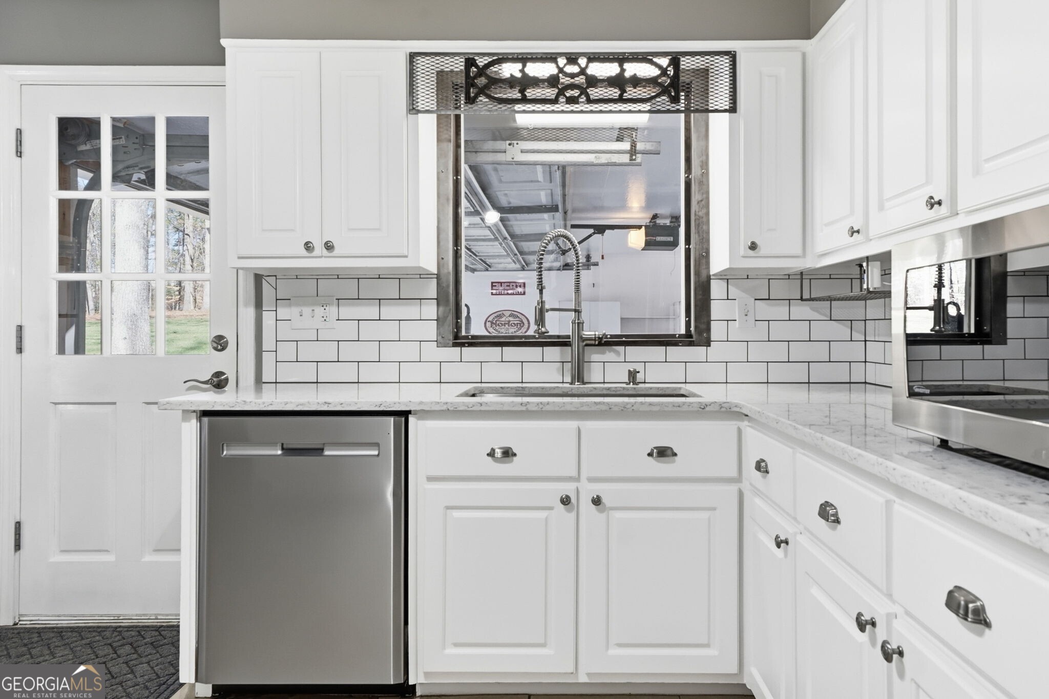 6041 Antebellum Drive