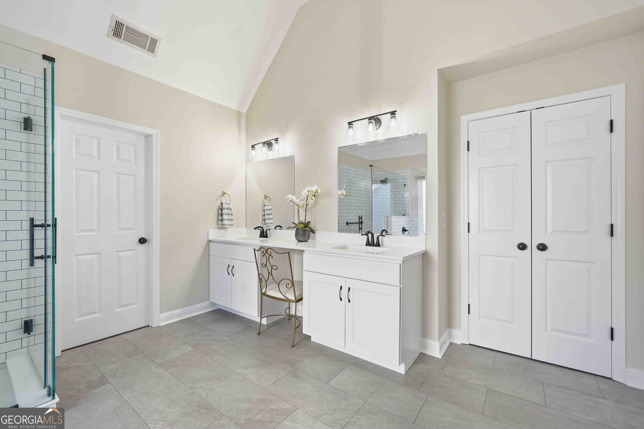 3860 Mantle Ridge Drive