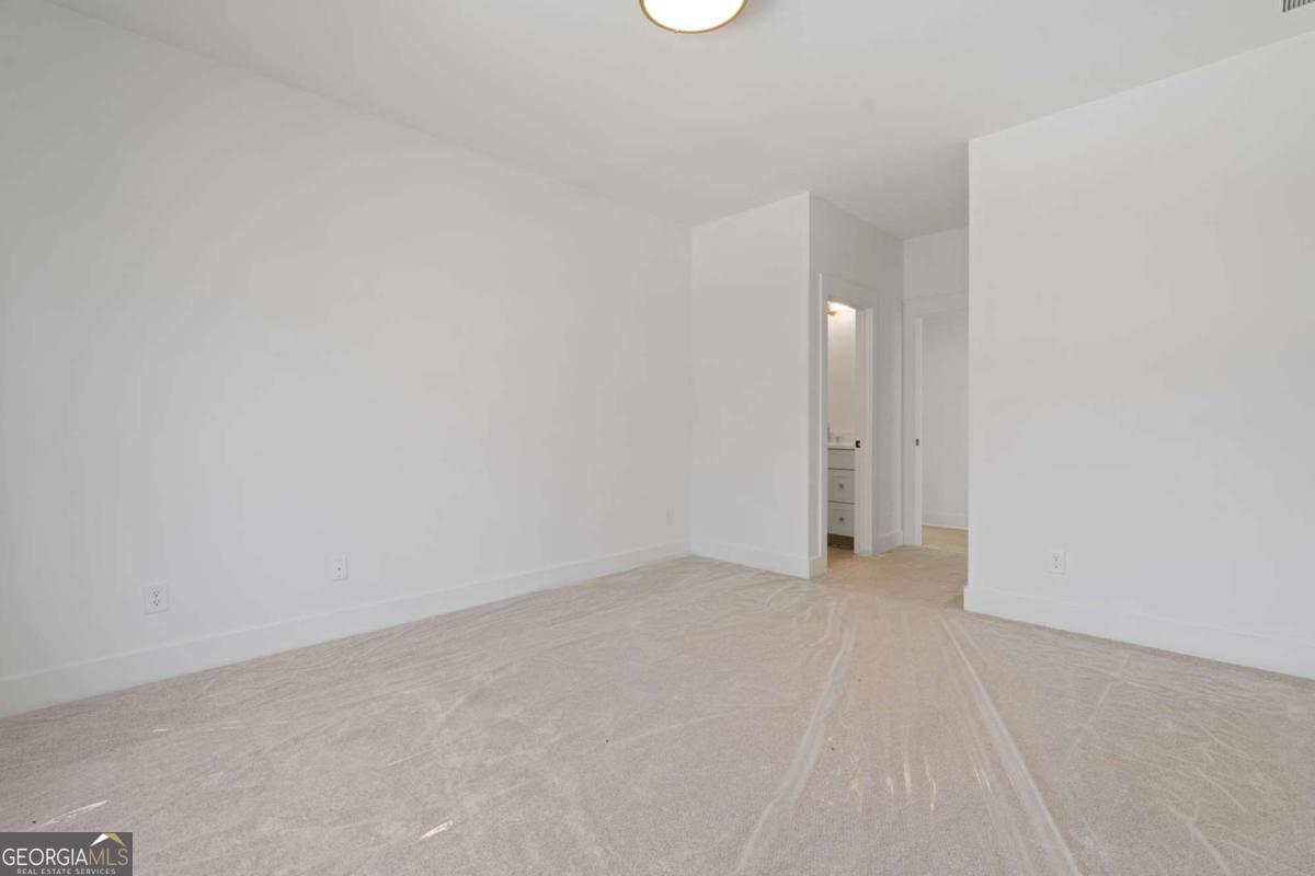 1070 Fleming Street SE