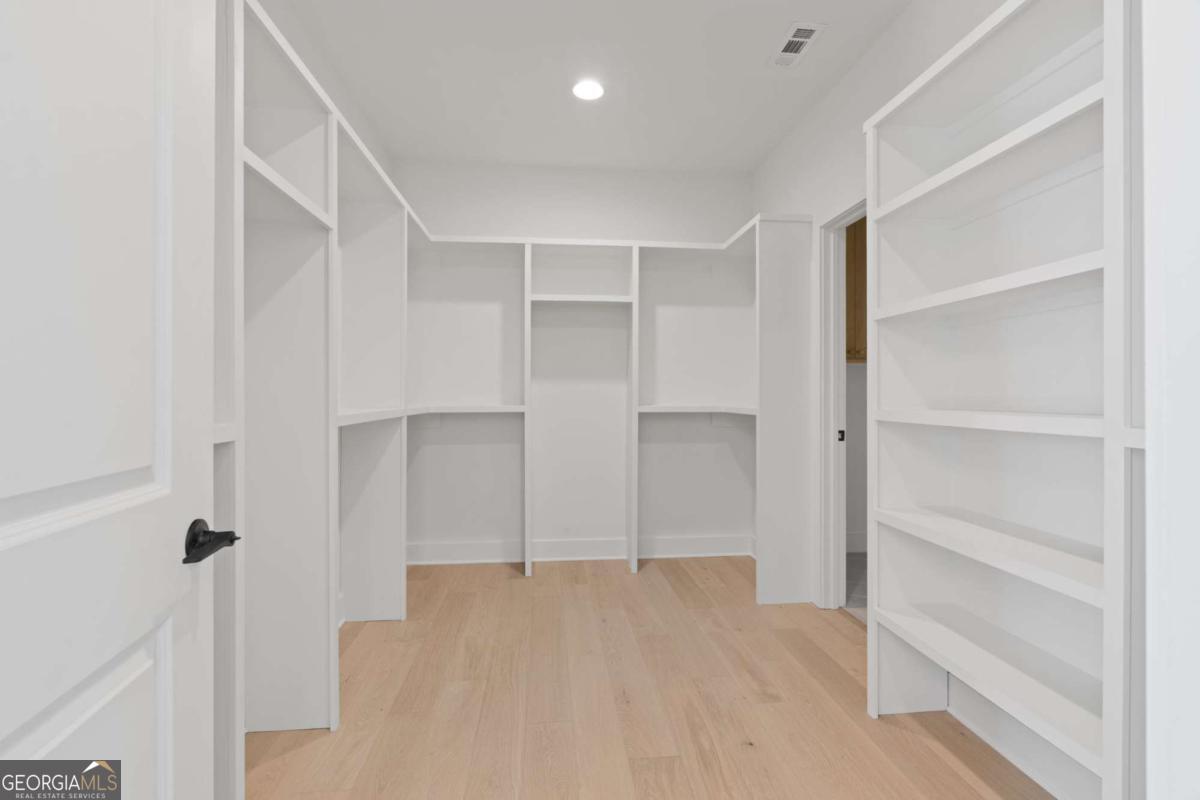 1070 Fleming Street SE